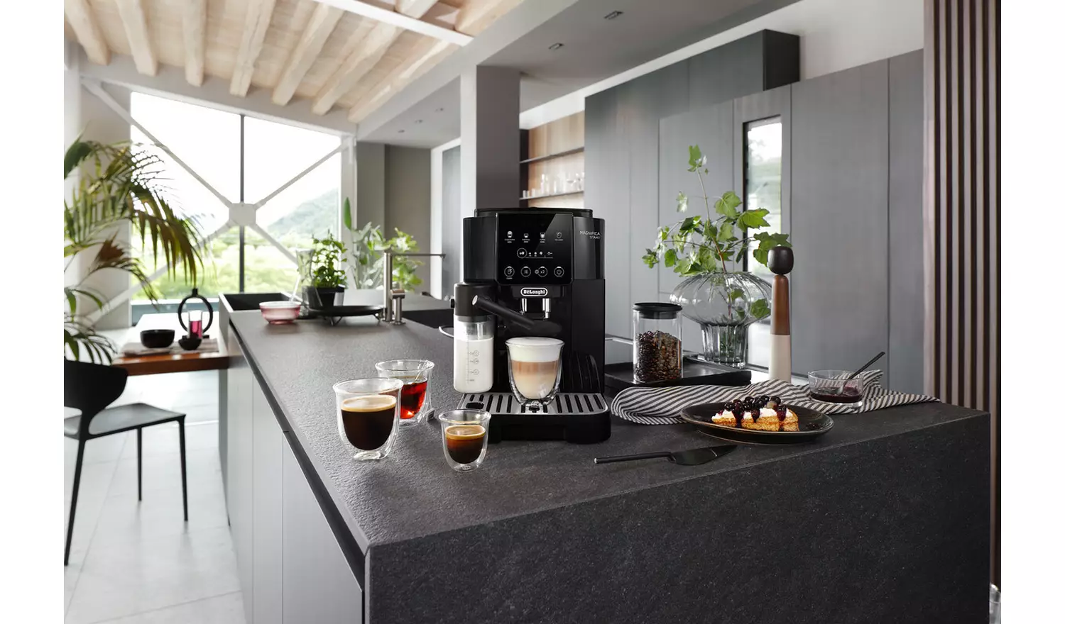 De'Longhi MagStart ECAM220.60.B Automatic Coffee Machine