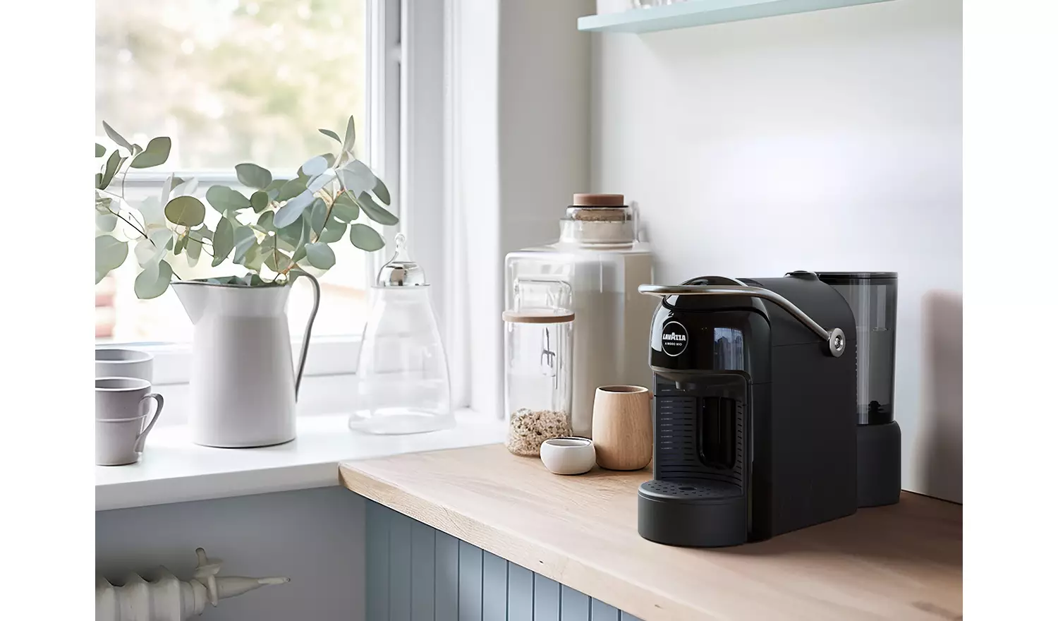 Lavazza Jolie Evo Pod Coffee Machine - Black