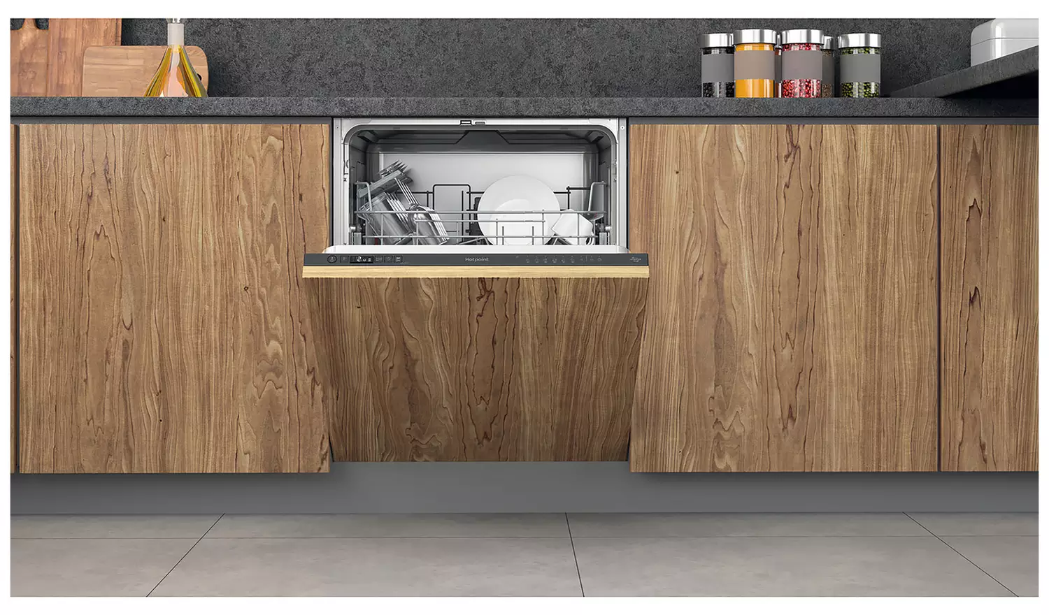 Hotpoint H2IHD526BUK Full Size Integrated Dishwasher