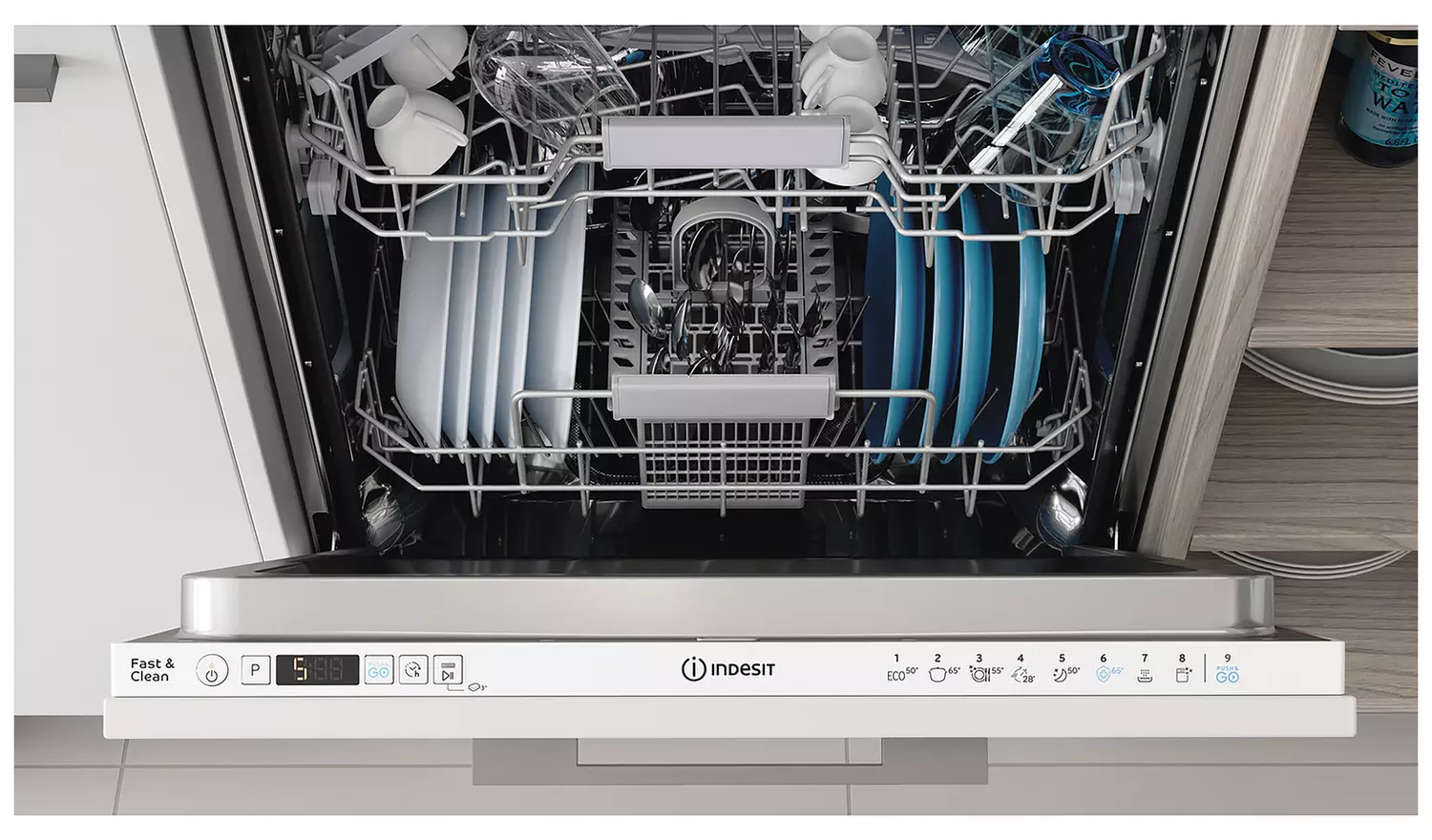 Indesit D2I HD526 UK Full Size Integrated Dishwasher