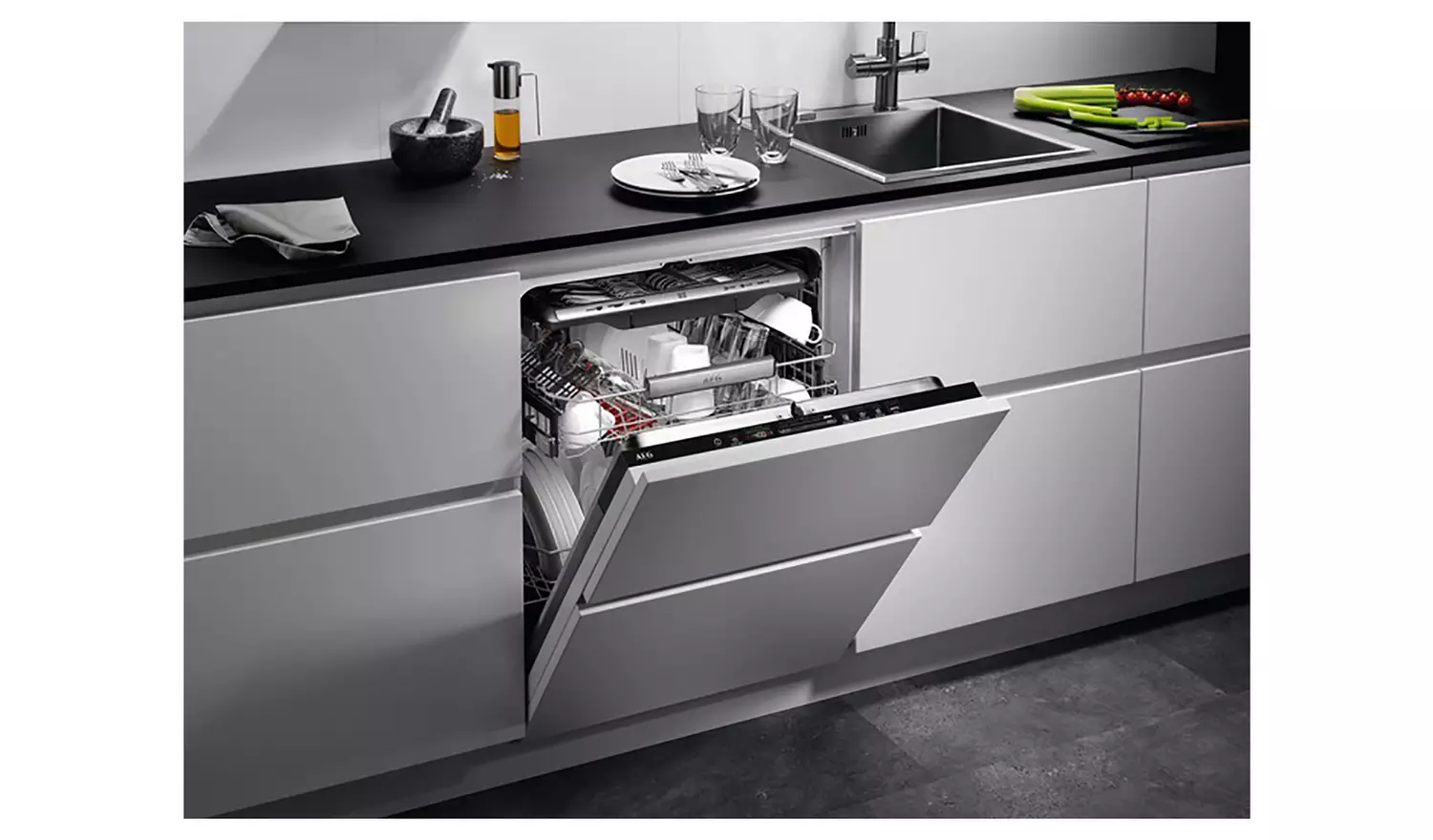 AEG FSE83837P Full Size Integrated Dishwasher
