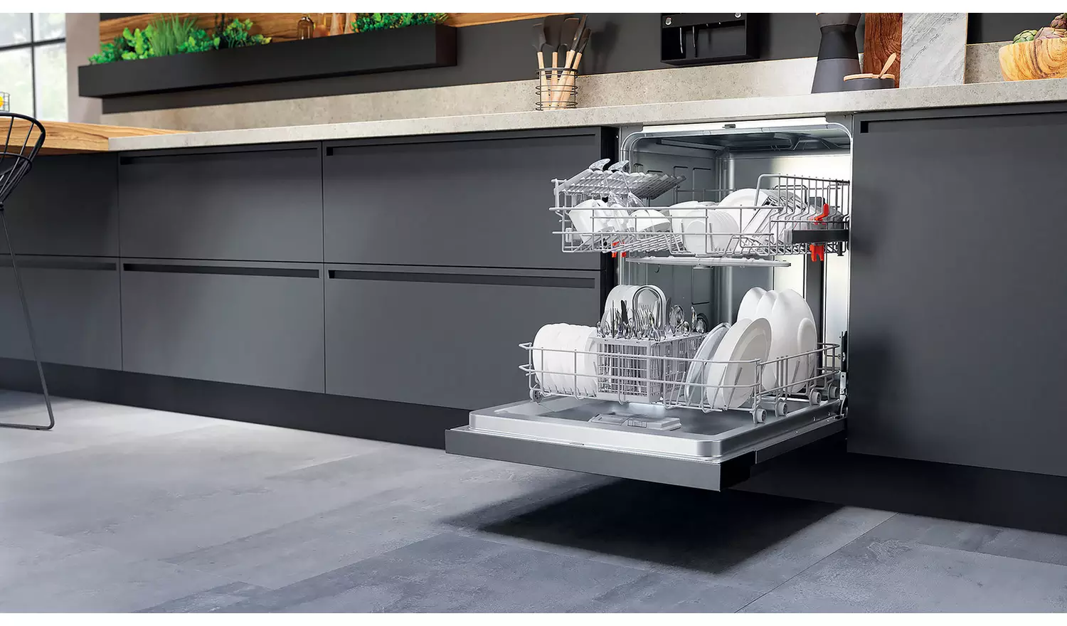 Hotpoint H3B L626 X UK Full Size Dishwasher - Silver