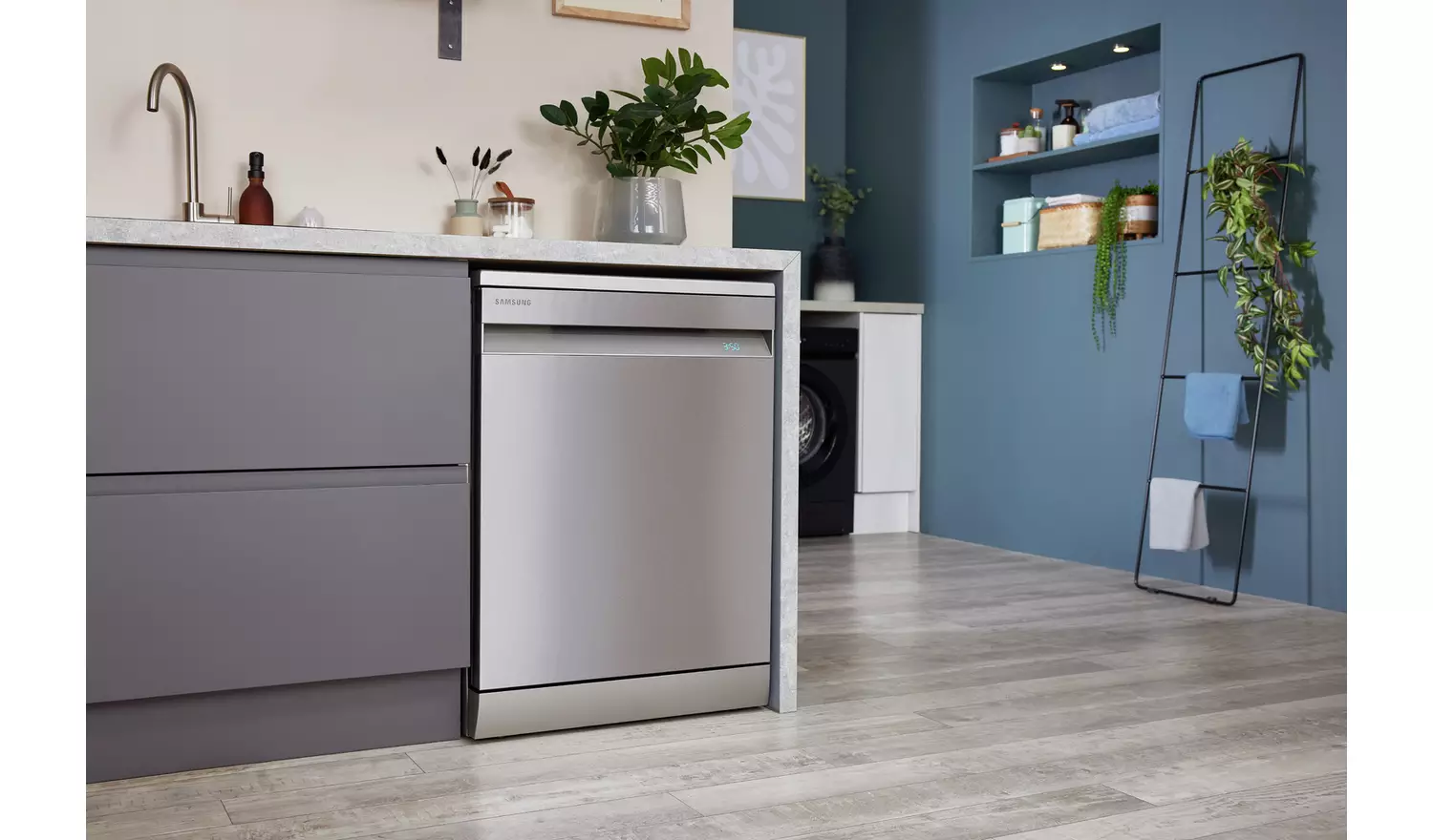 Samsung Series 11 DW60A8060FS Dishwasher - Silver