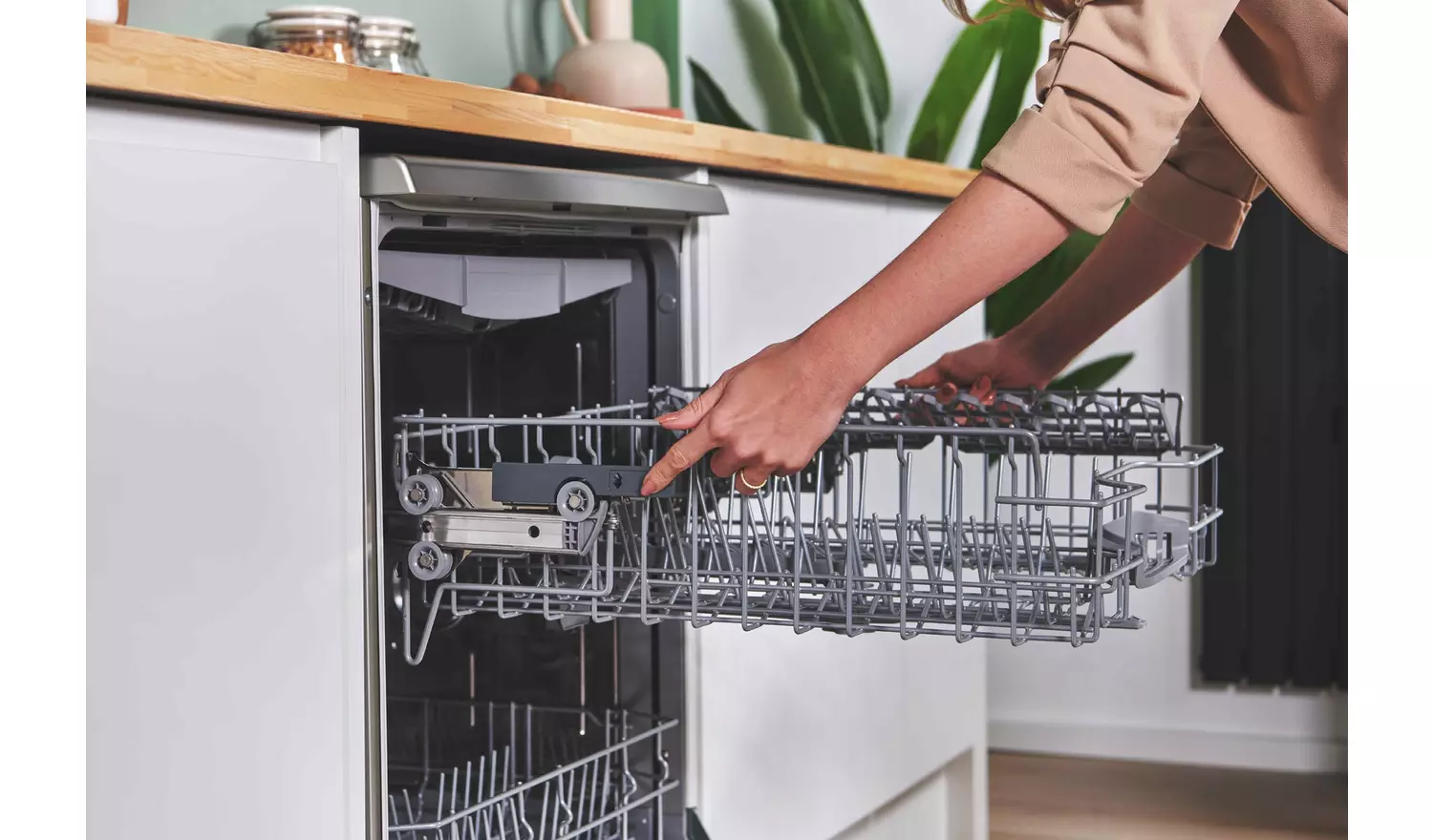 Bosch SMS2HVI67G Full Size Dishwasher - Silver