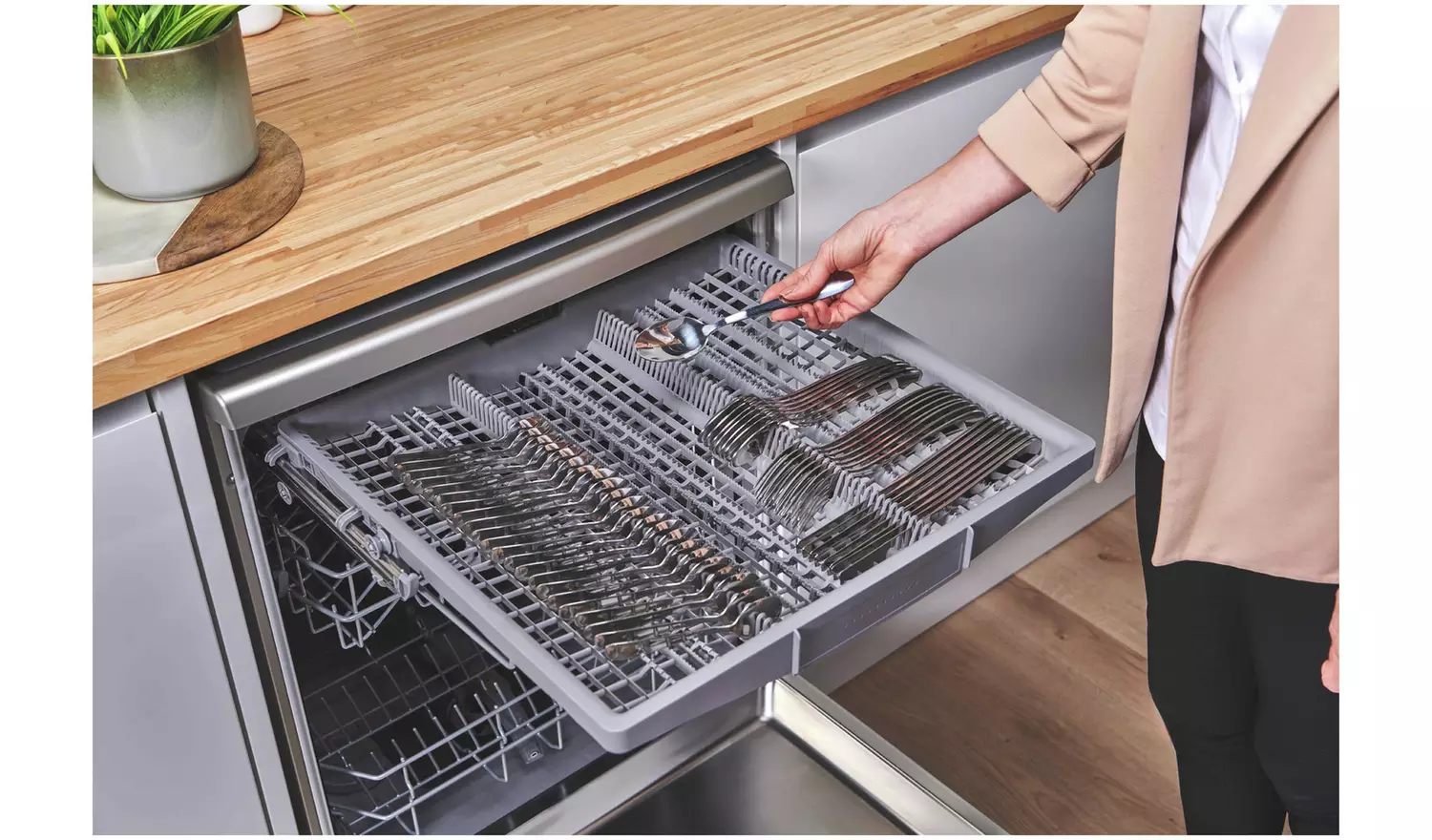 Bosch SMS2HVI67G Full Size Dishwasher - Silver