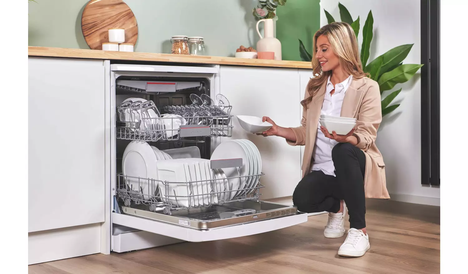 Bosch SMS6ZCW10G Full Size Dishwasher - White