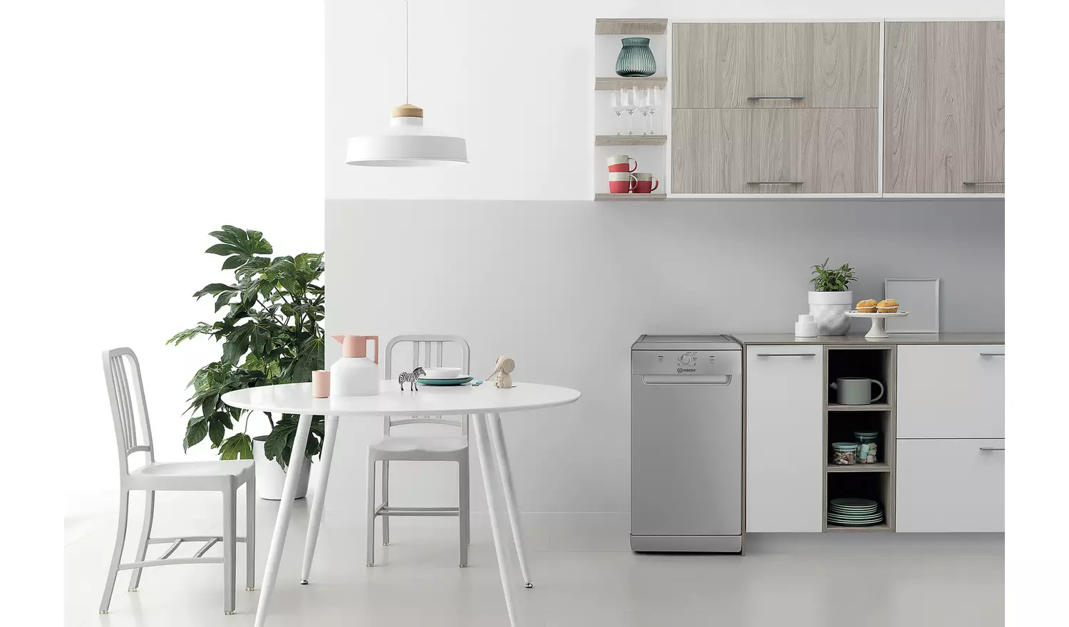 Indesit IN2FE10CS90SUK Slimline Dishwasher - Silver