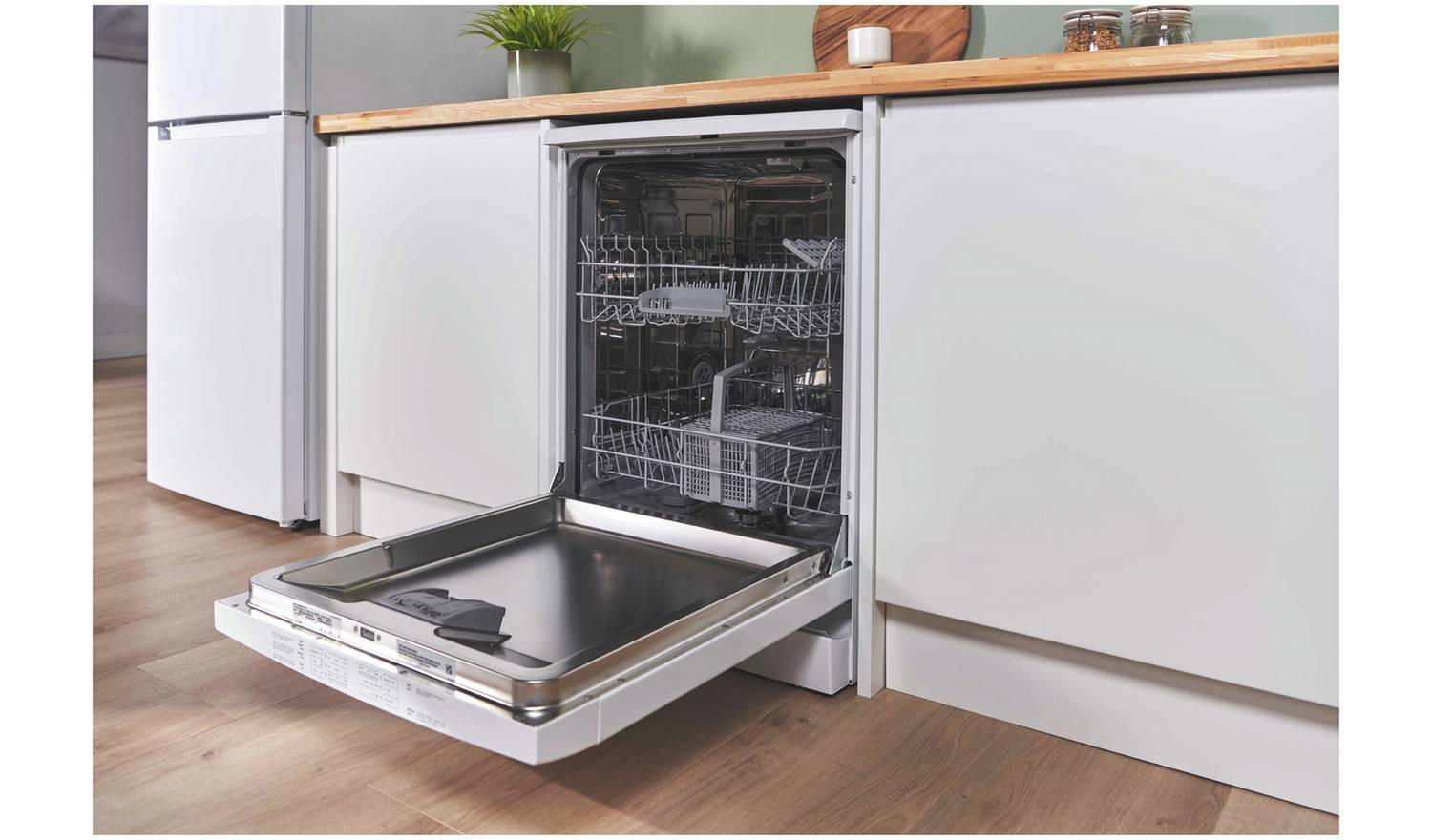 Bosch SMS26AW08G Full Size Dishwasher - White