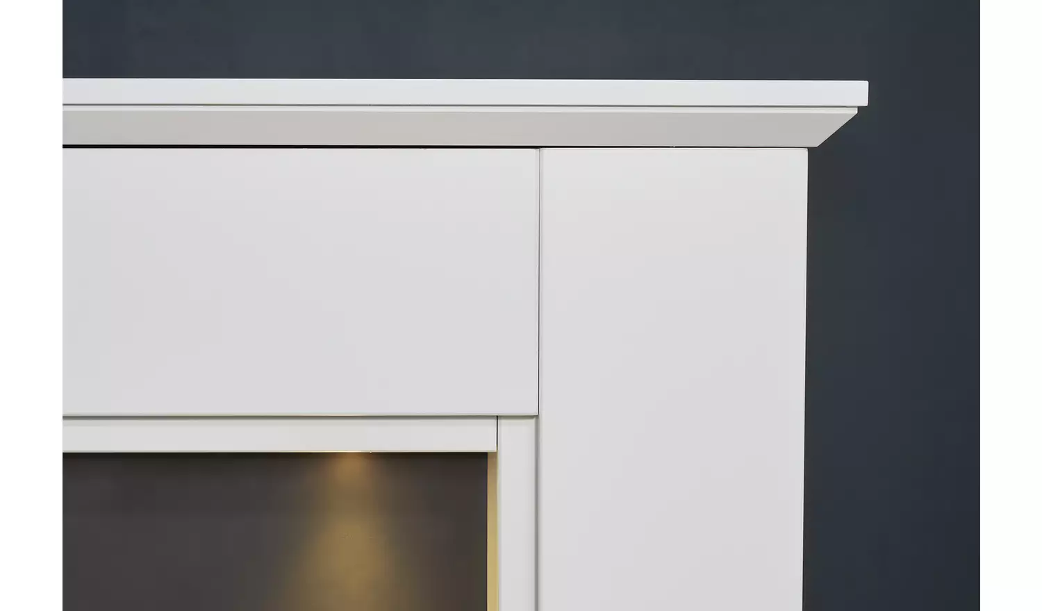 Adam Eltham Colorado 2.3kW Ethanol Fireplace Suite