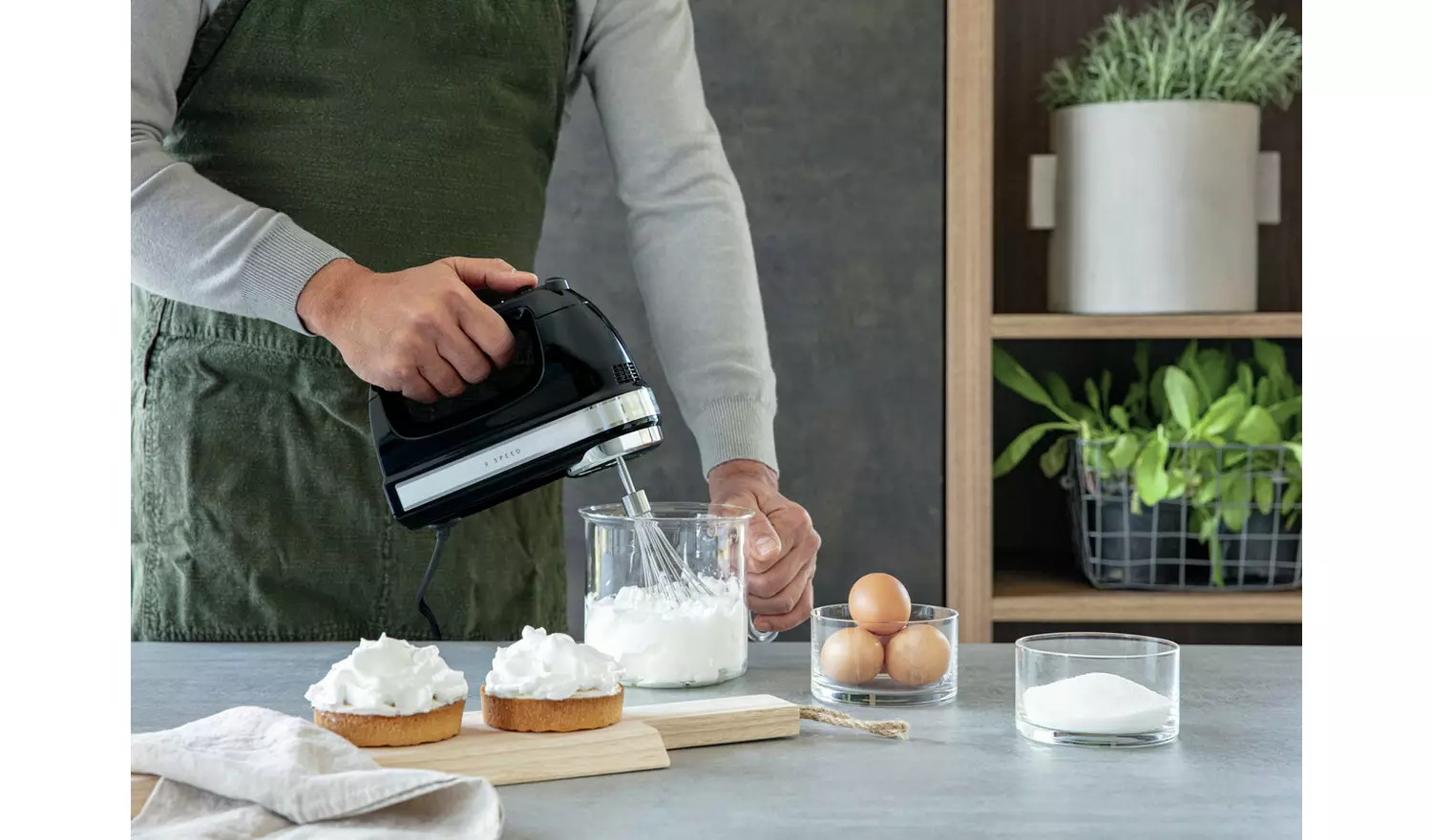 KitchenAid 5KHM9212BOB Electric Hand Mixer - Black