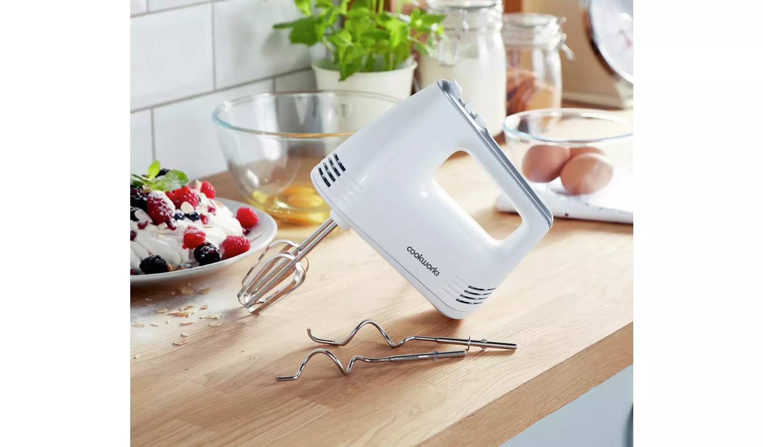 Cookworks Electric Hand Mixer with Storage - White
