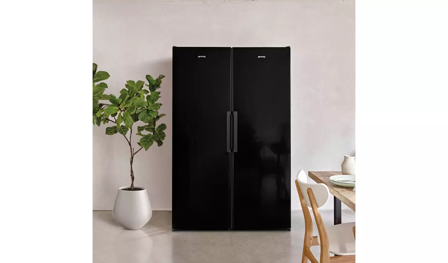 Smeg UKFF18EN2HB Tall Freezer - Black