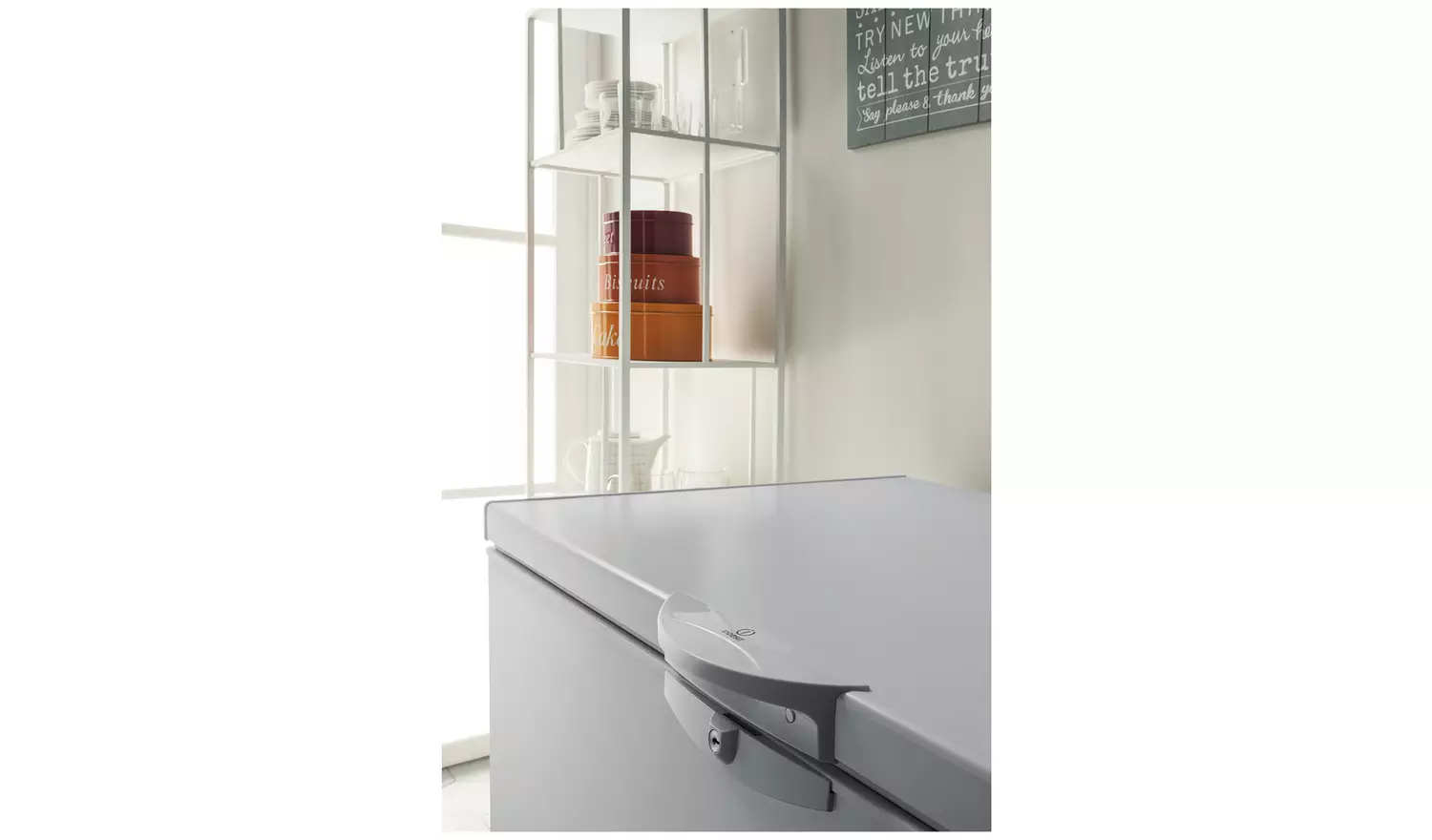 Indesit OS2A250H21 Freestanding Chest Freezer - White