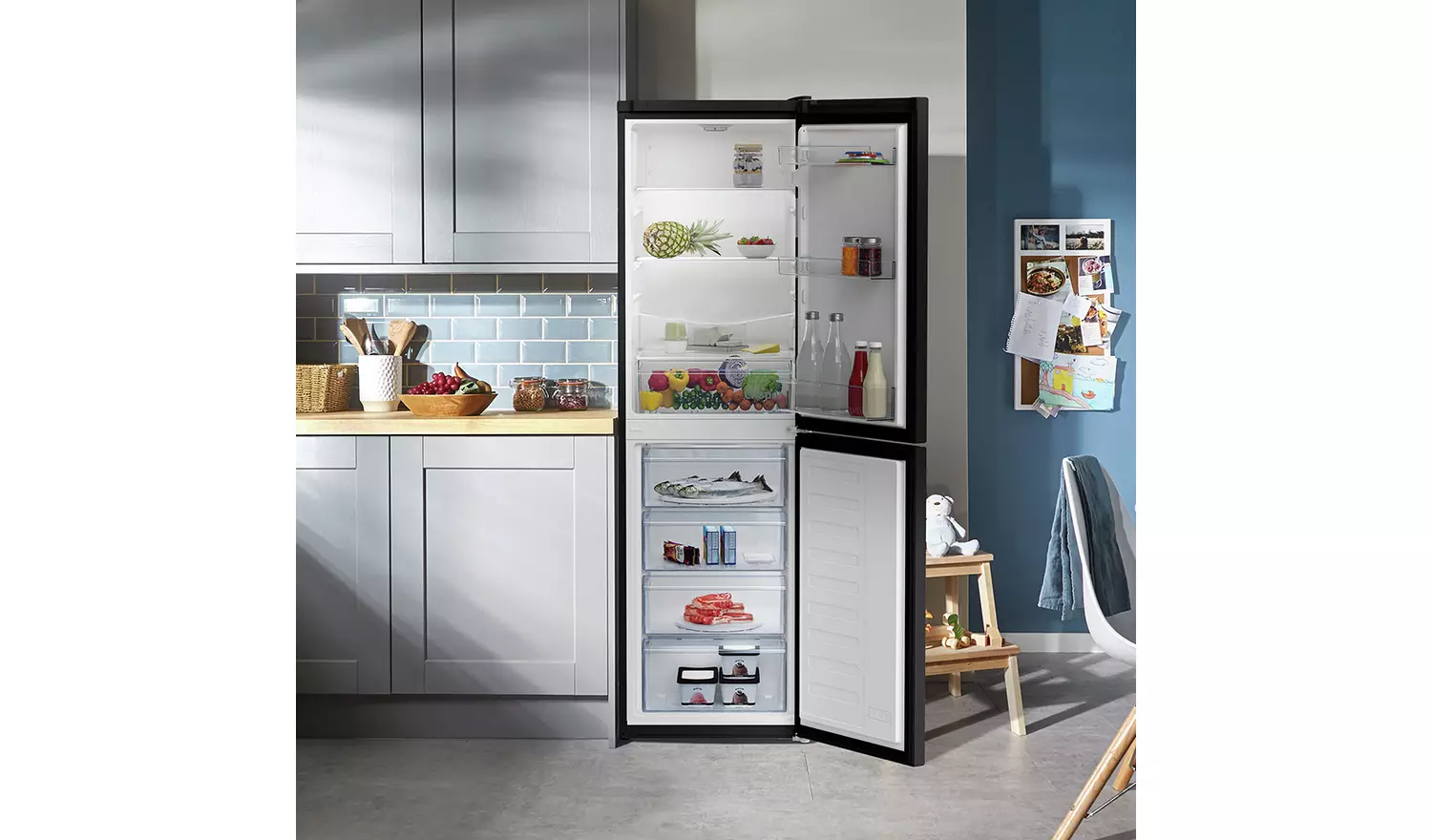 Beko CFG4582B Freestanding Fridge Freezer - Black
