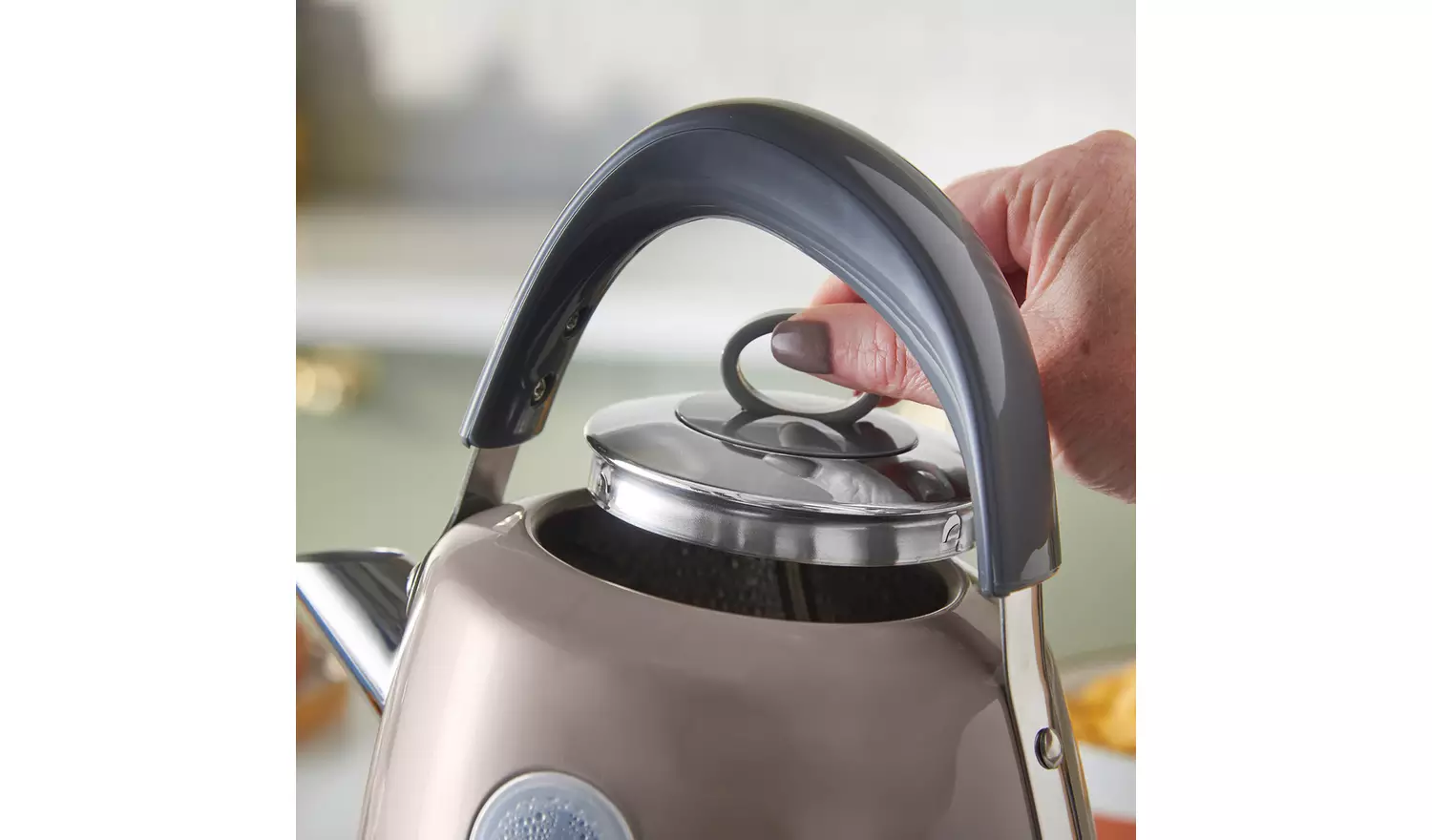 Russell Hobbs Stylevia Mocha Kettle 28133