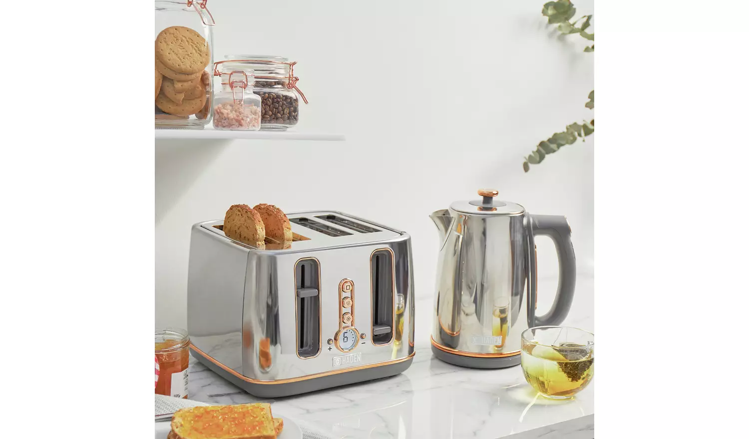 Haden 206817 Dorchester Kettle & 4 Slice Toaster - Chrome