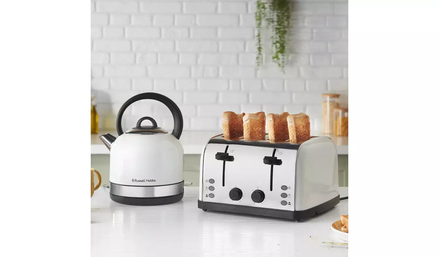 Russell Hobbs Worcester Dome Kettle White 23904