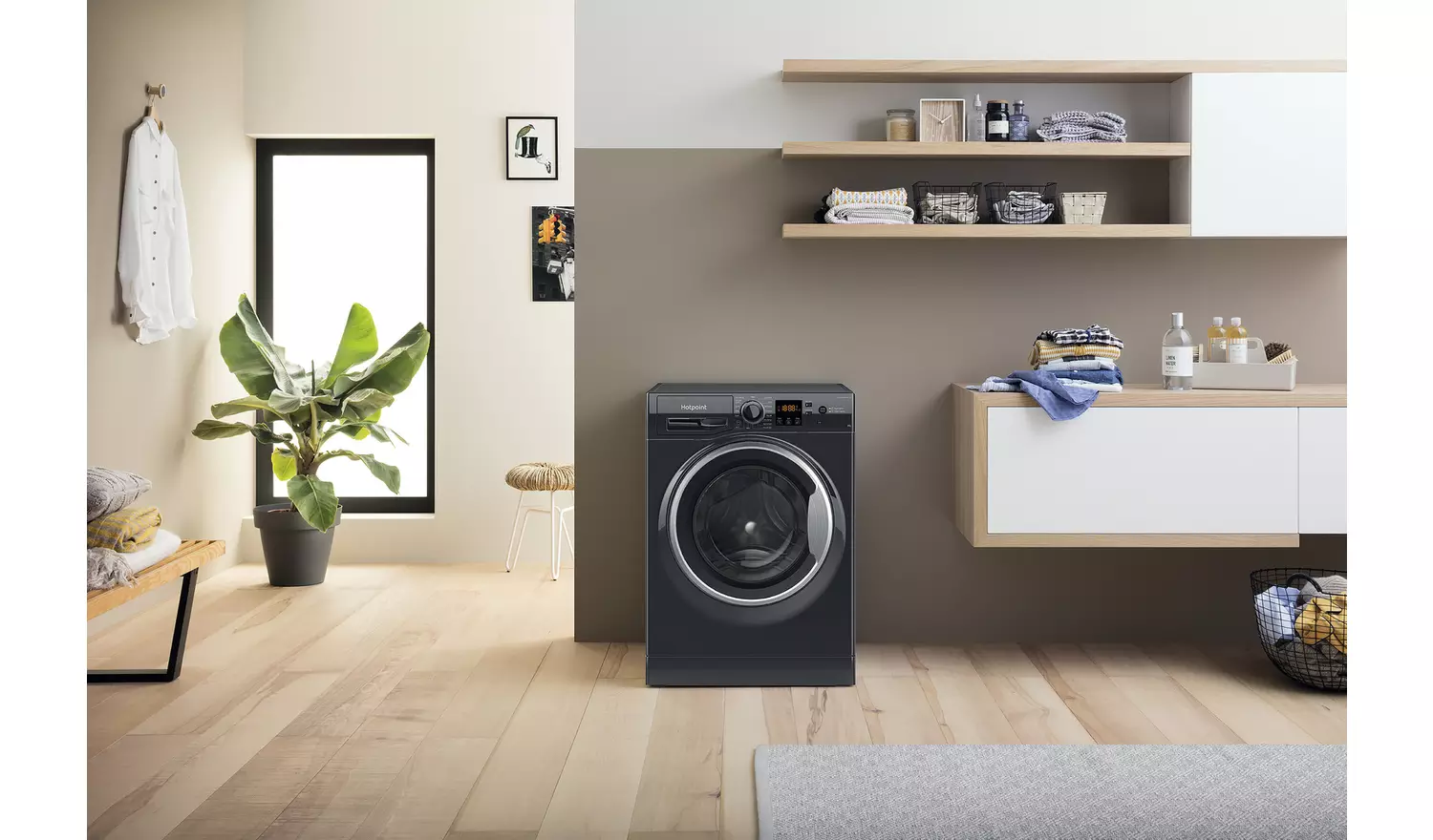 Hotpoint NSWM846BSUK 8KG 1400 Spin Washing Machine - Black