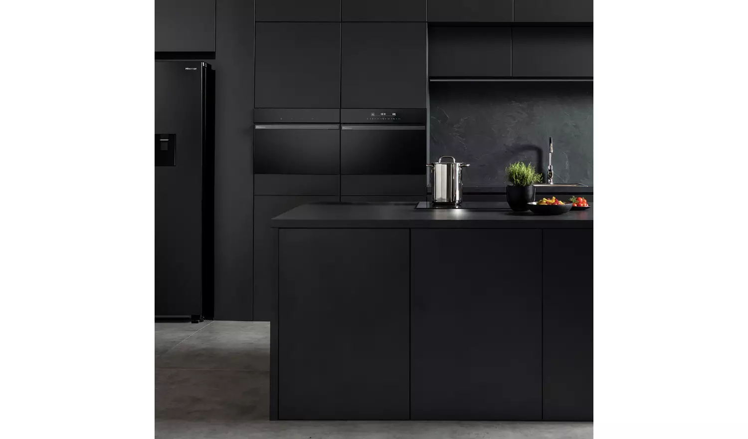 Hisense BIM45342ADBGUK 1000W Built In Combination Microwave