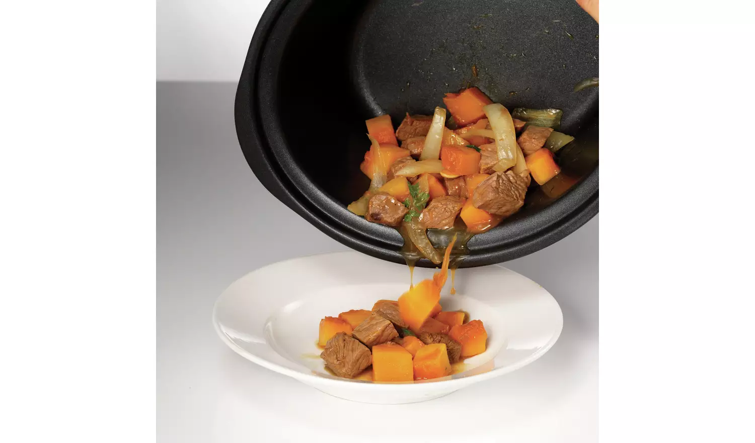 Morphy Richards 6.5L Hinged Lid Slow Cooker - Black