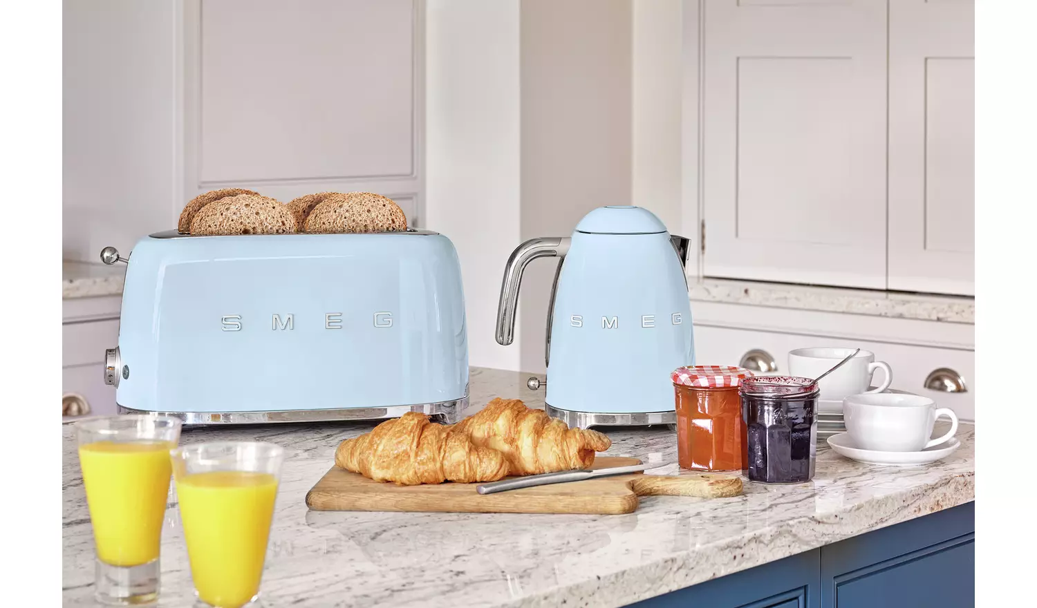 TSF02PBUK Four Slice Toaster in Pastel Blue