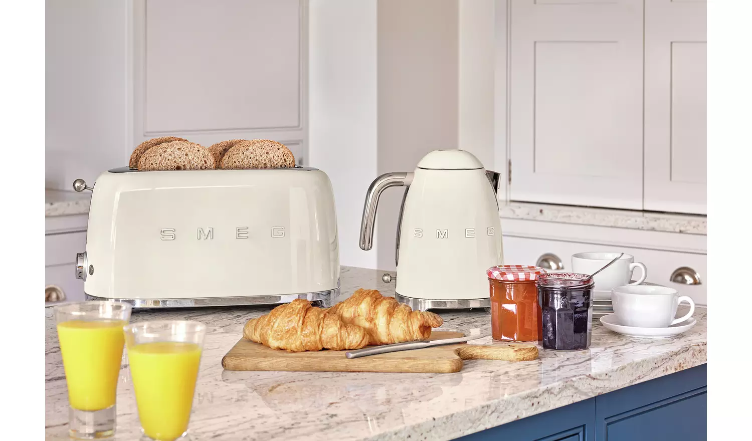 TSF02CRUK Four Slice Toaster in Cream