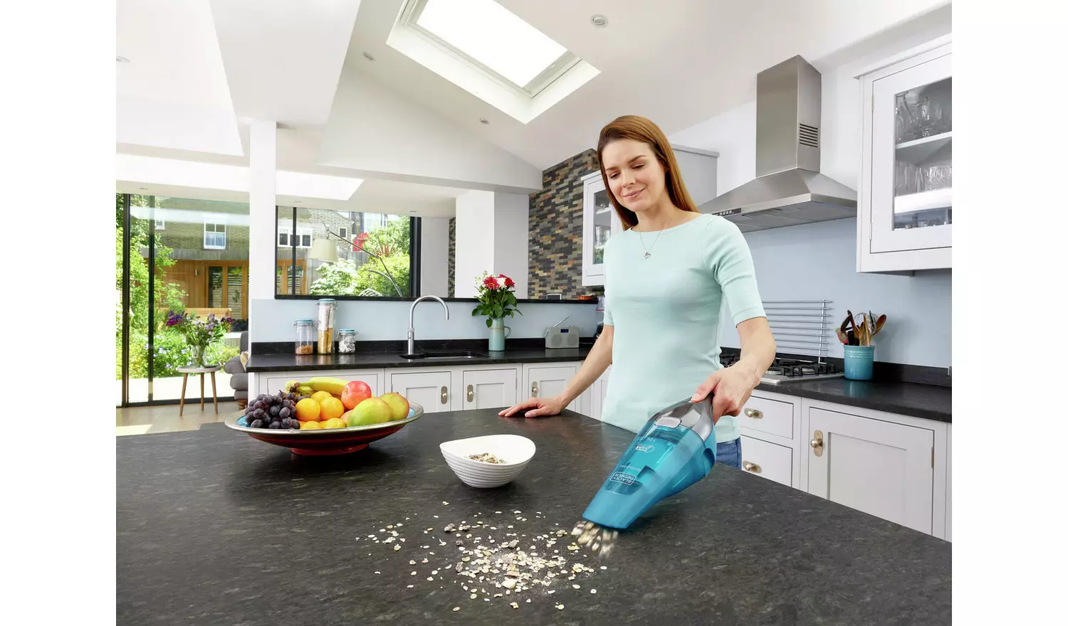 Black+Decker Wet and Dry Cordless Handheld Vacuum Cleaner