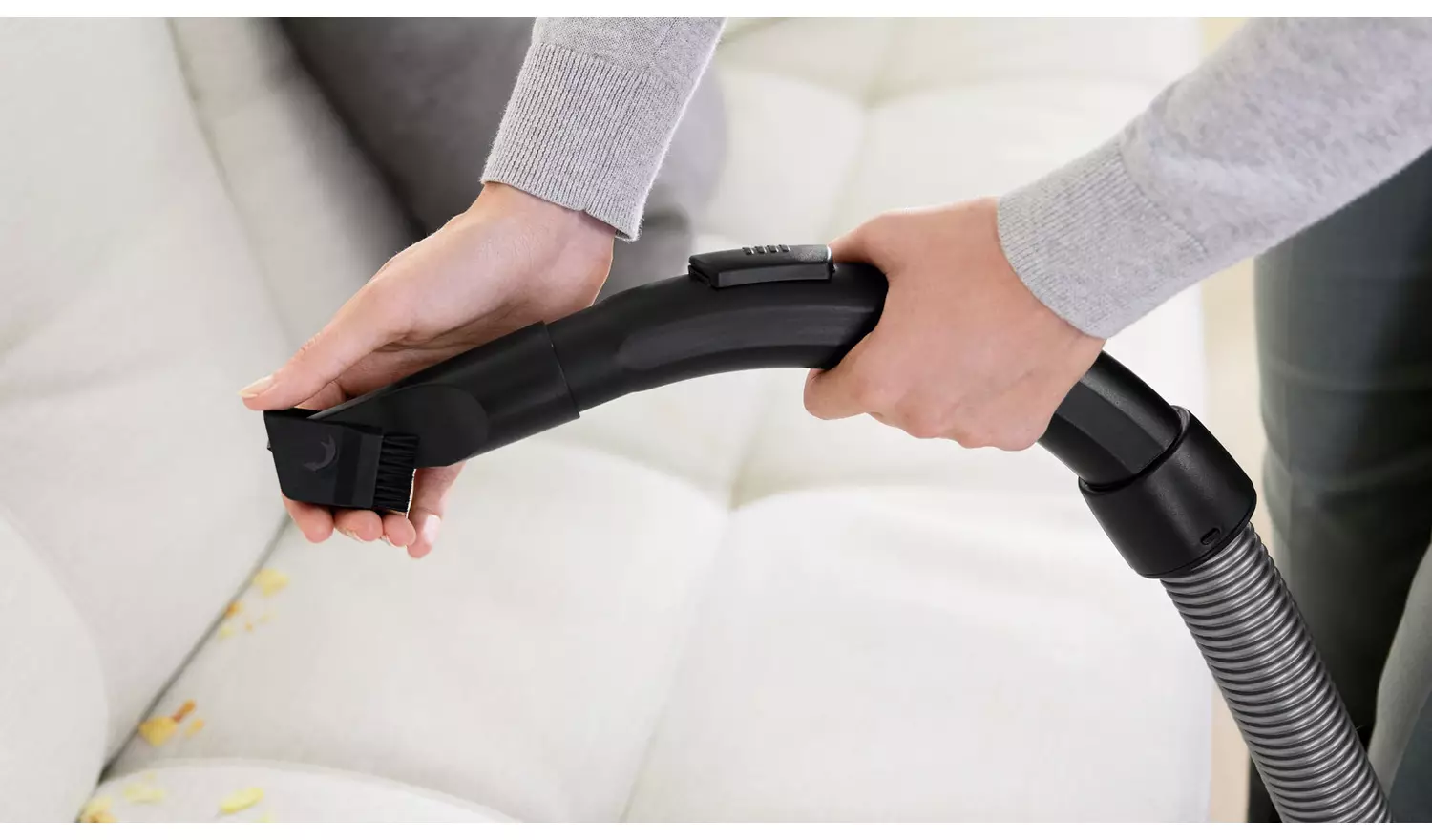 Bosch Serie 2 Corded Bagless Cylinder Vacuum Cleaner