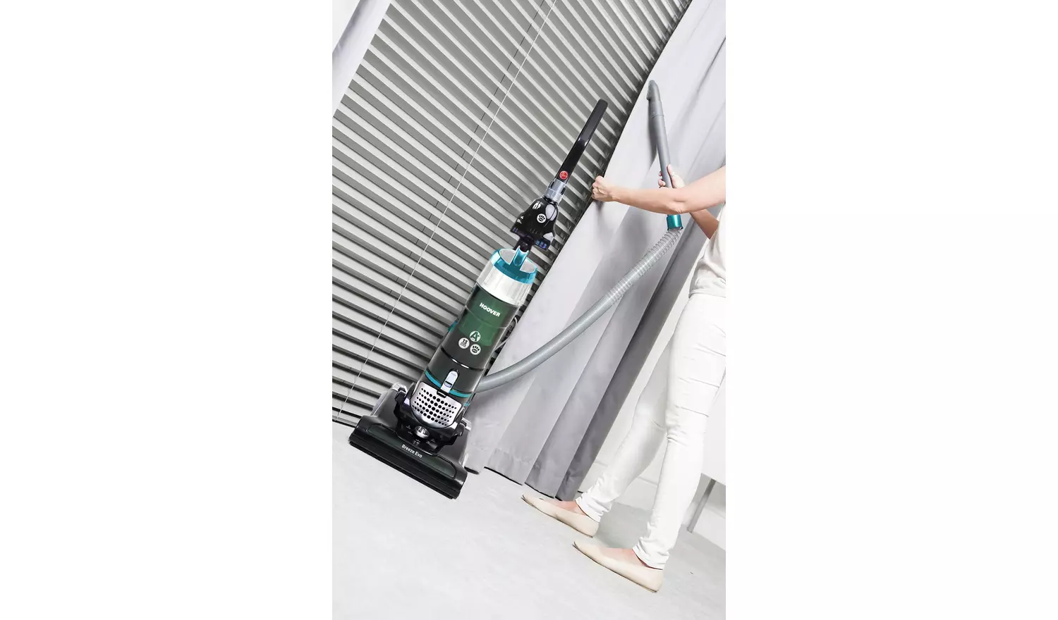 Hoover Breeze Pet Corded Upright Vacuum Cleaner