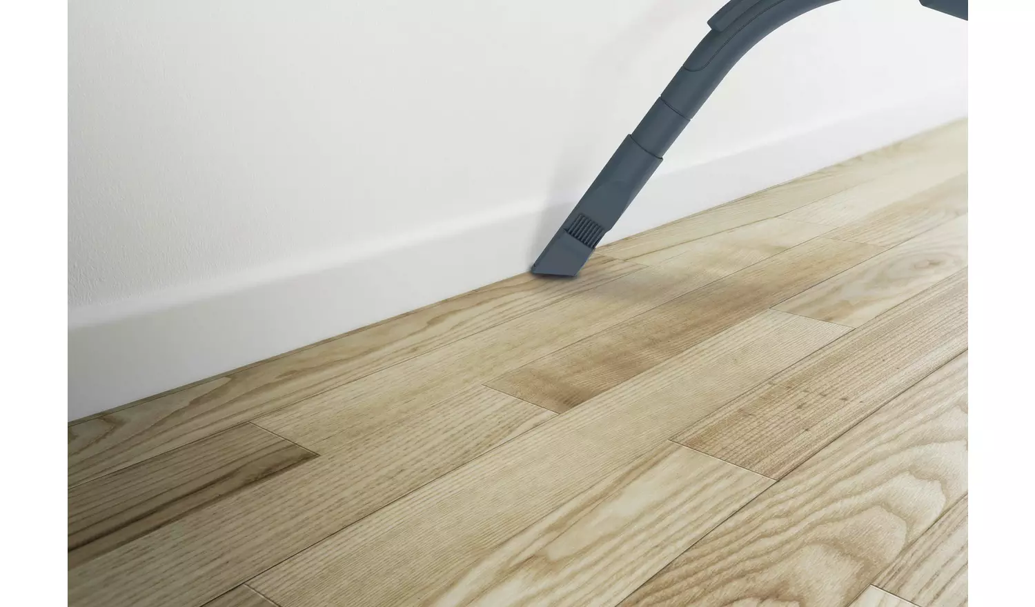 Hoover Breeze Pet Corded Bagless Cylinder Vacuum Cleaner