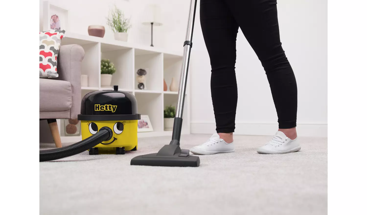 Henry Corded Bagged Cylinder Vacuum Cleaner