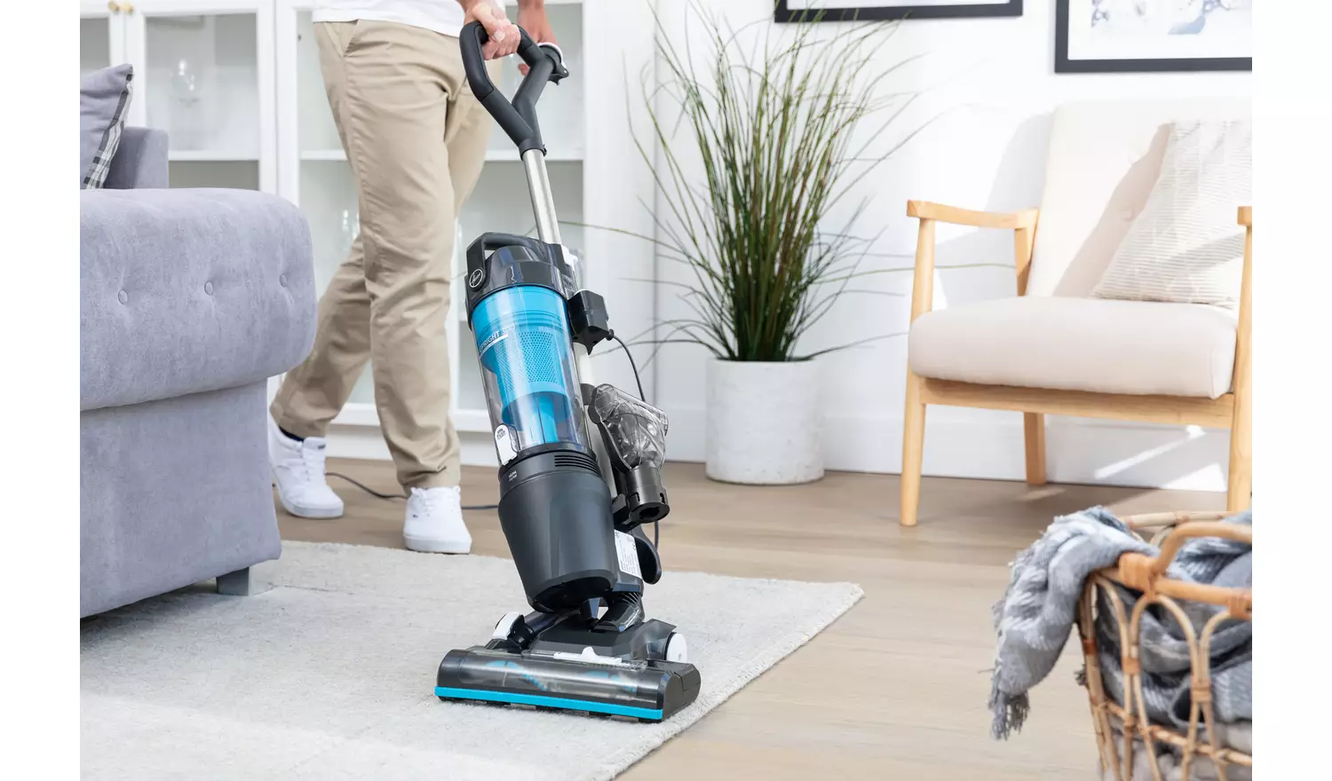 Hoover HU300 Easy Steer Pet Corded Upright Vacuum Cleaner