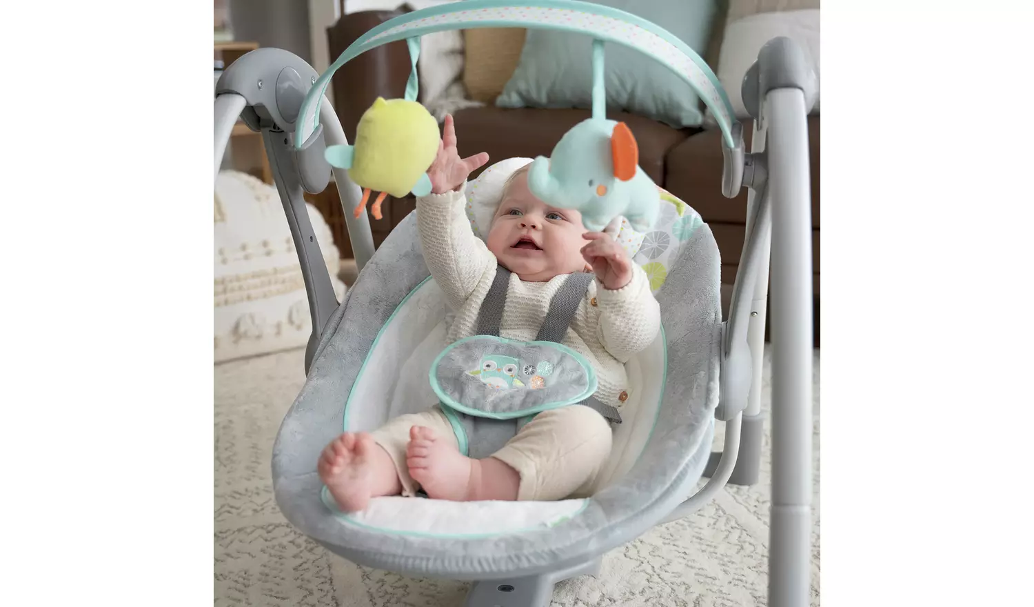 Ingenuity Swing 'n Go Hugs And Hoot Baby Swing