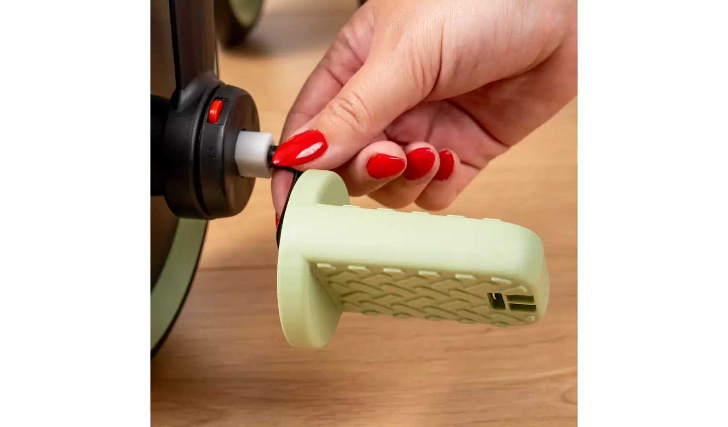 Zoomee Balance Bike to Trike