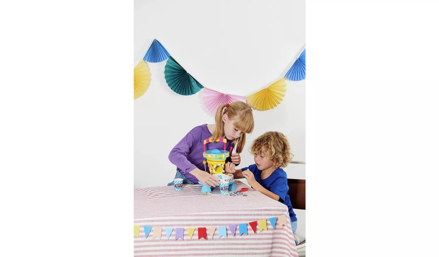 Casdon Role Play Toy Pick and Mix Sweets Shop