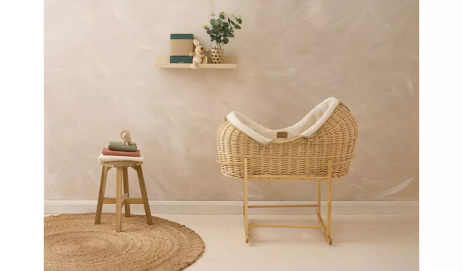 Clair de Lune Organic Cream Noah Pod Moses Basket With Stand