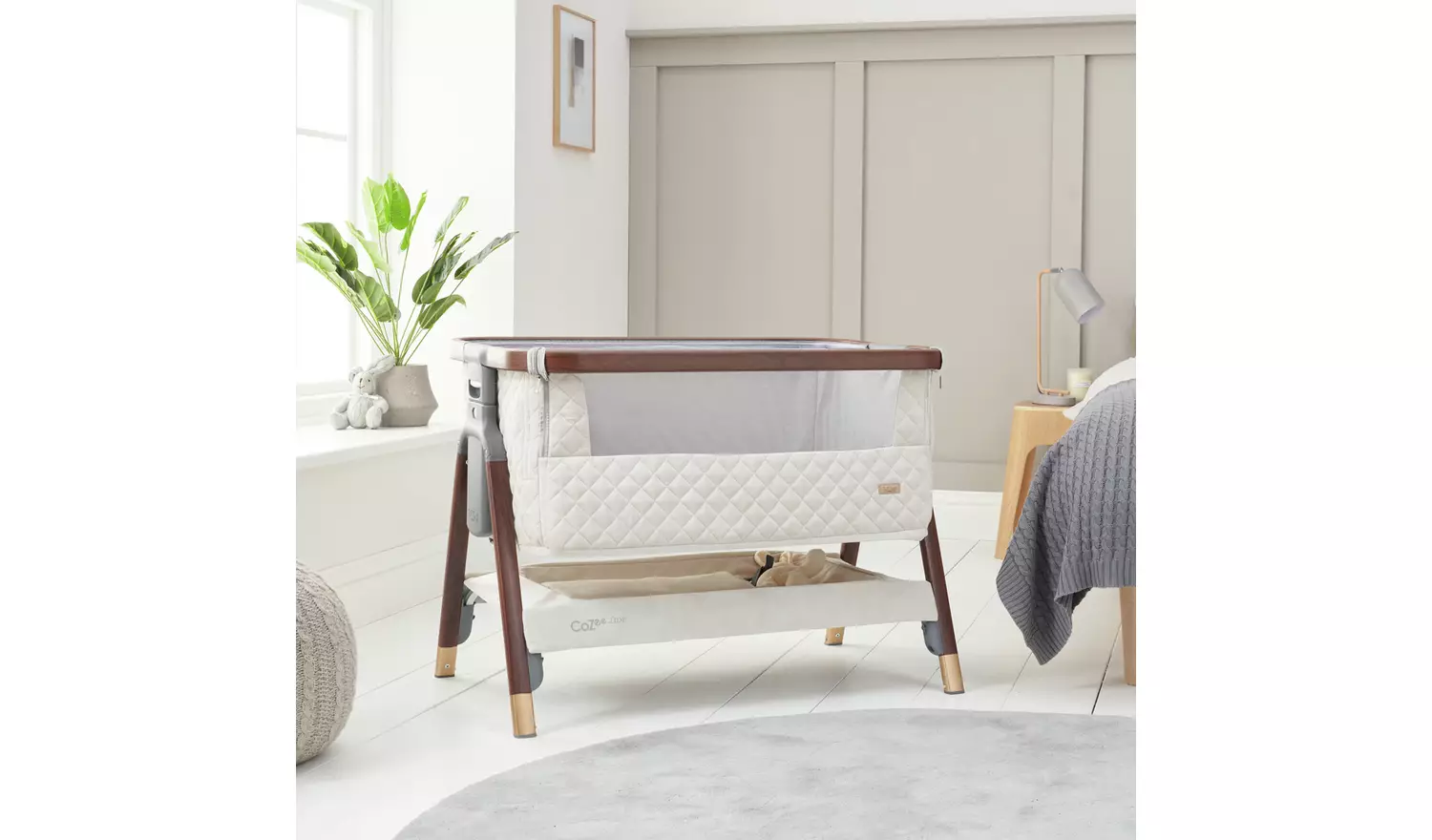 Tutti Bambini Cozee Luxe Crib Walnut Cream