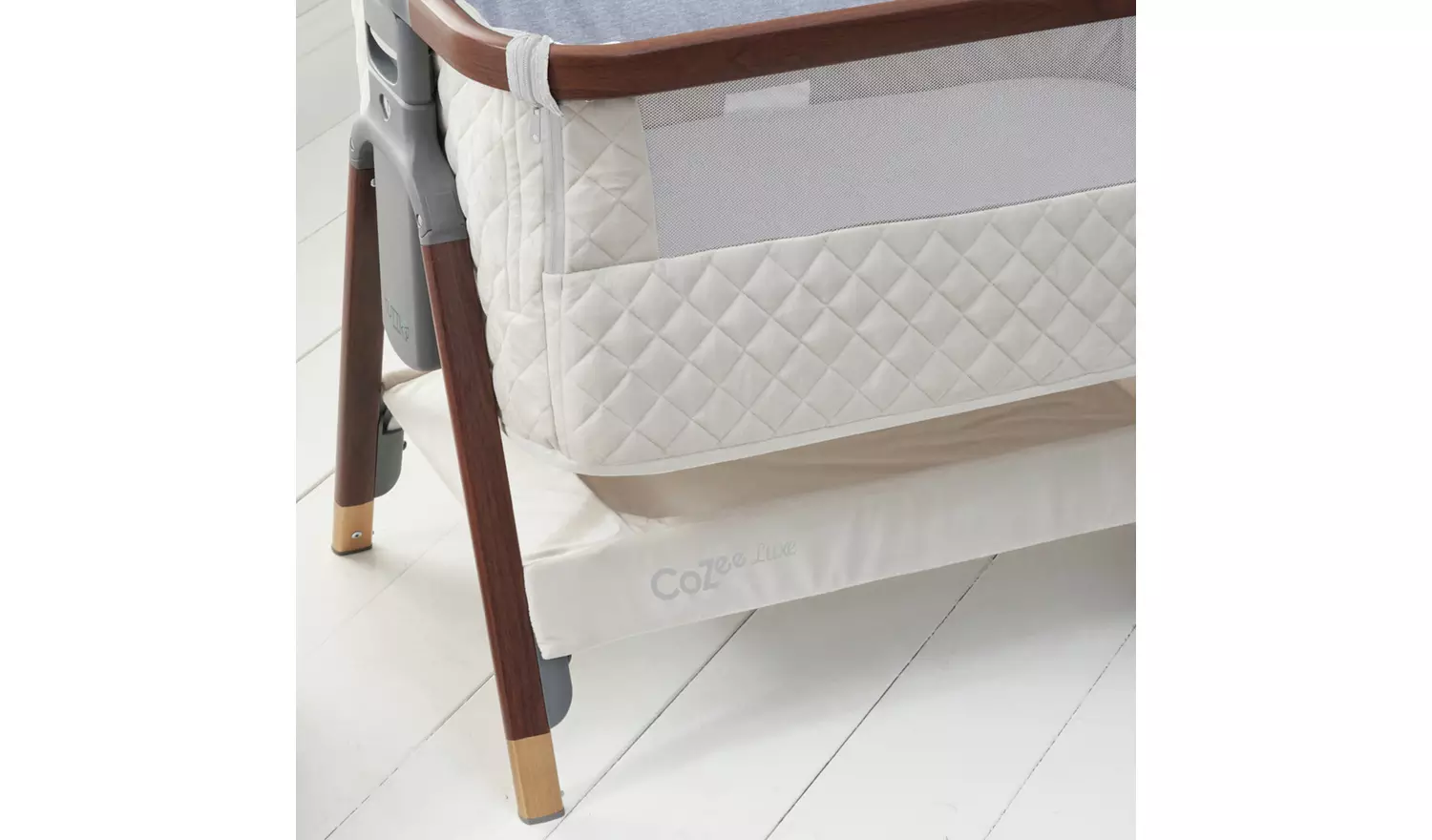 Tutti Bambini Cozee Luxe Crib Walnut Cream