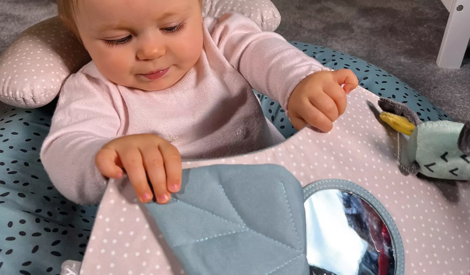 Nuby Animal Adventures Sit and Play Floor Seat