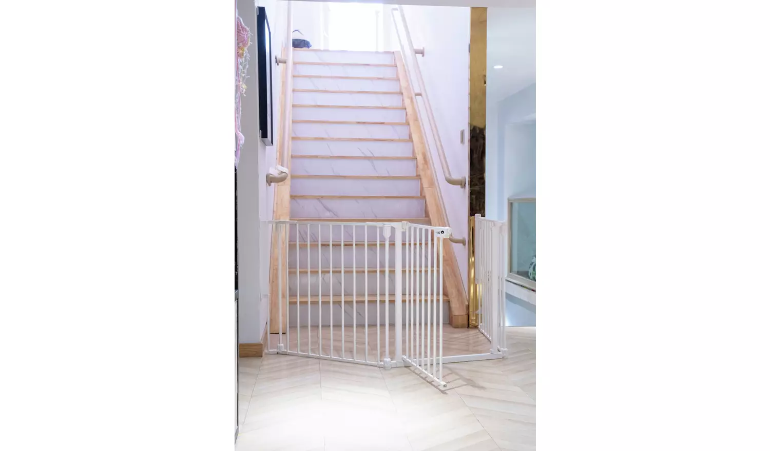 Cuggl XXL Wall Fix Room Divider Safety Gate