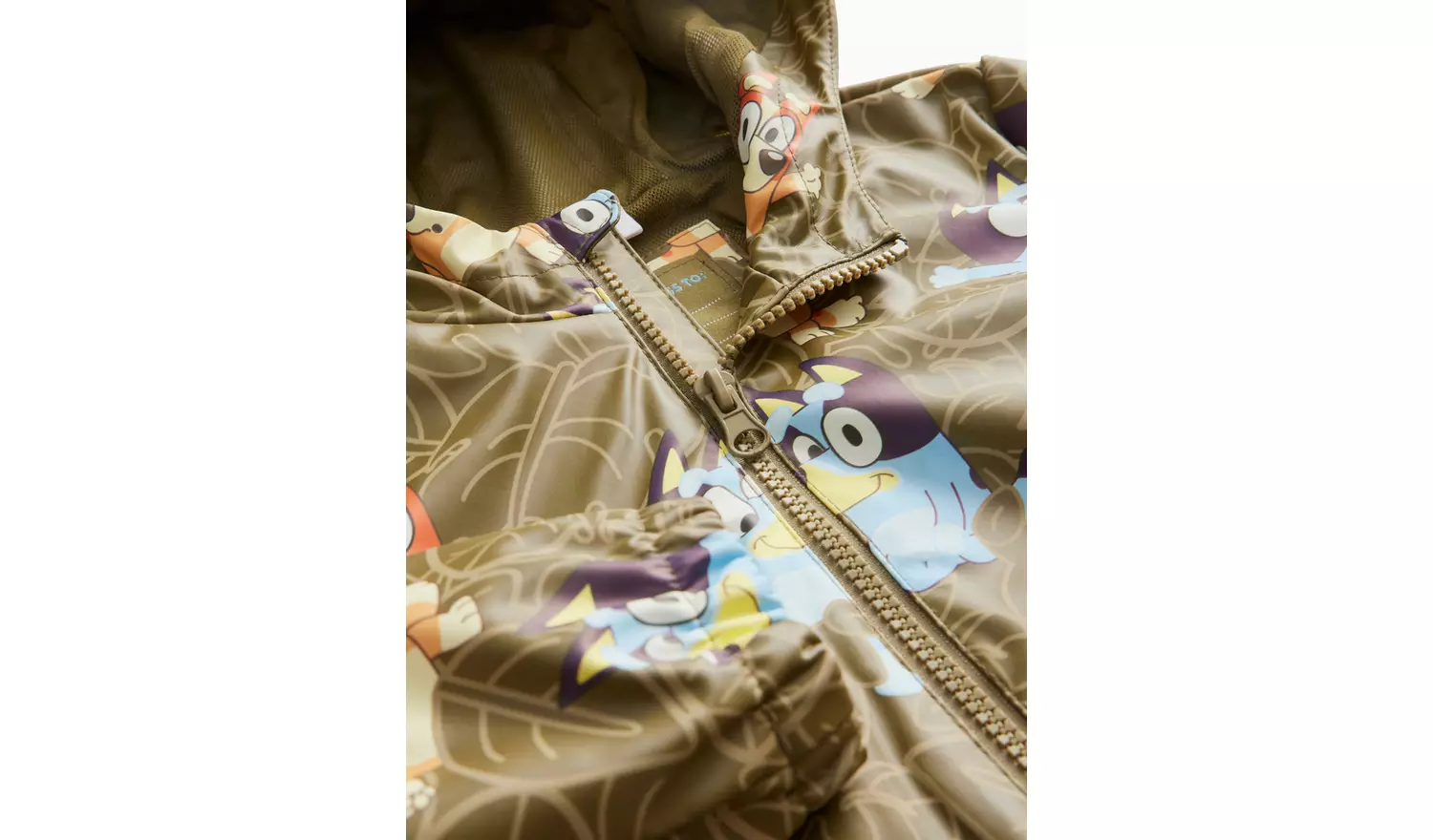 Bluey Khaki Character Print Mac 6-7 years