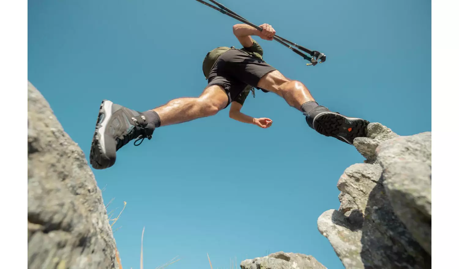 Decathlon Men's Waterproof Mid Hiking Boots - Black UK 7