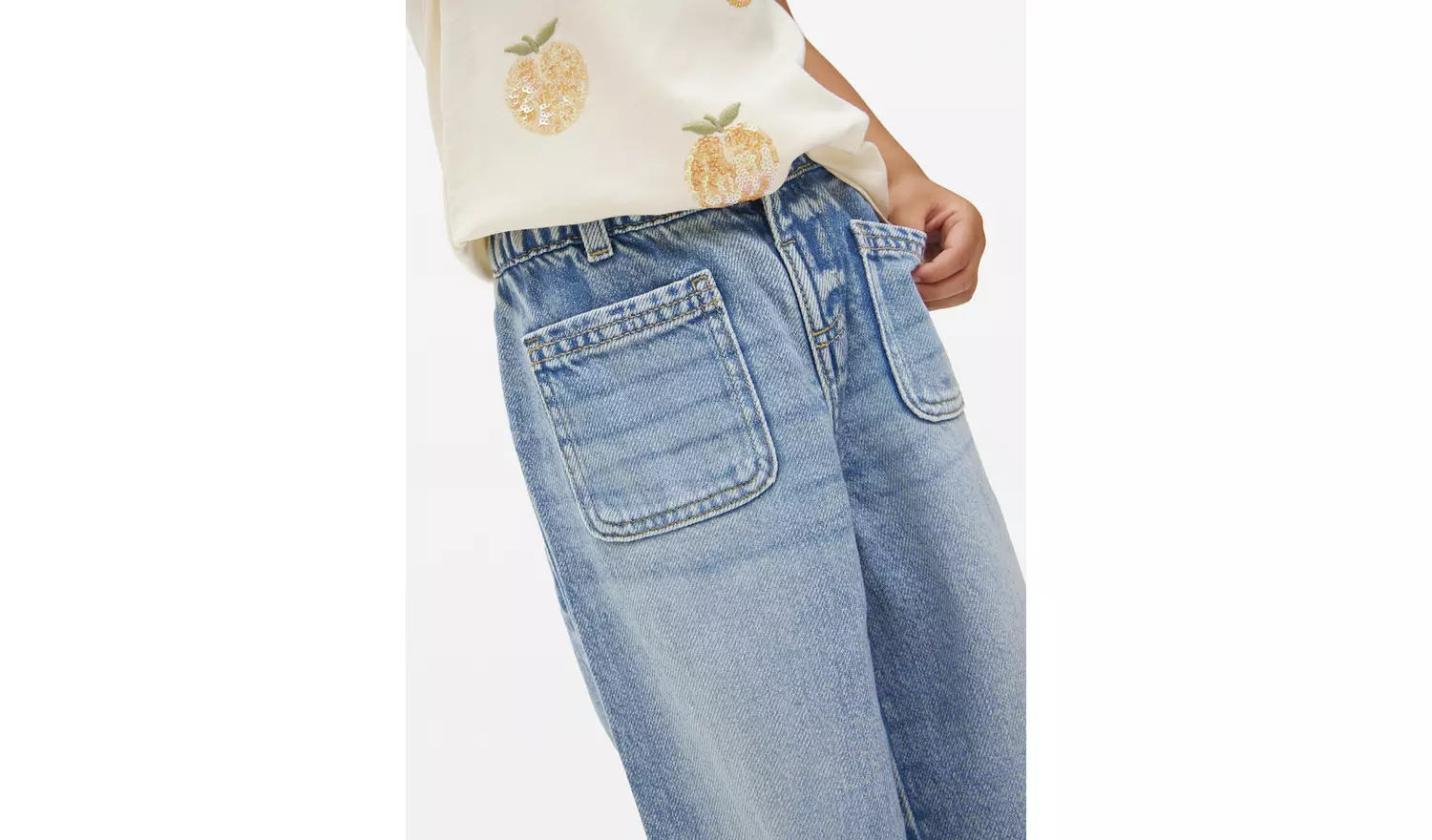 Mid-Wash Wide Leg Jeans 2-3 years