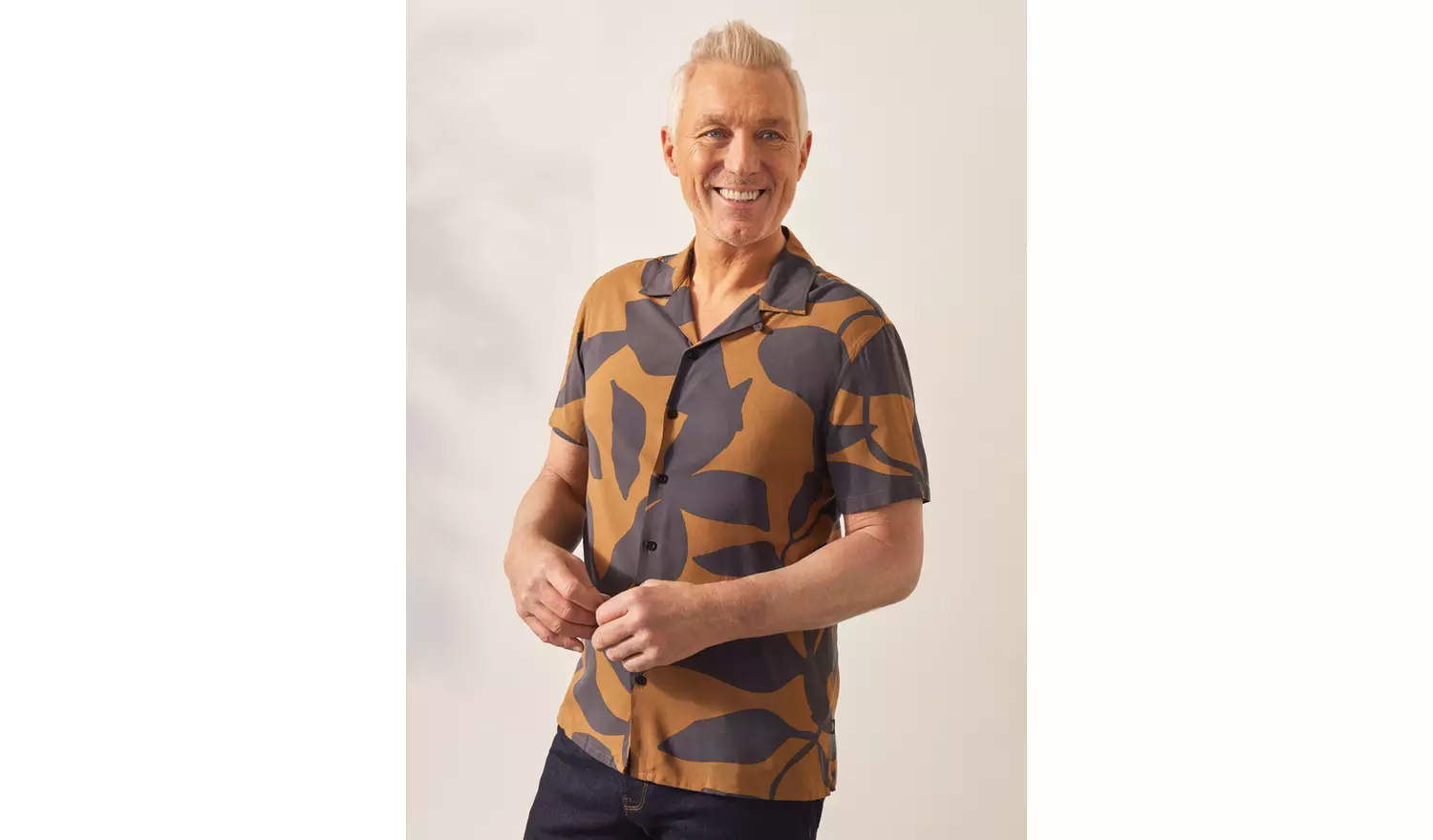 UNION WORKS Brown Abstract Printed Shirt S