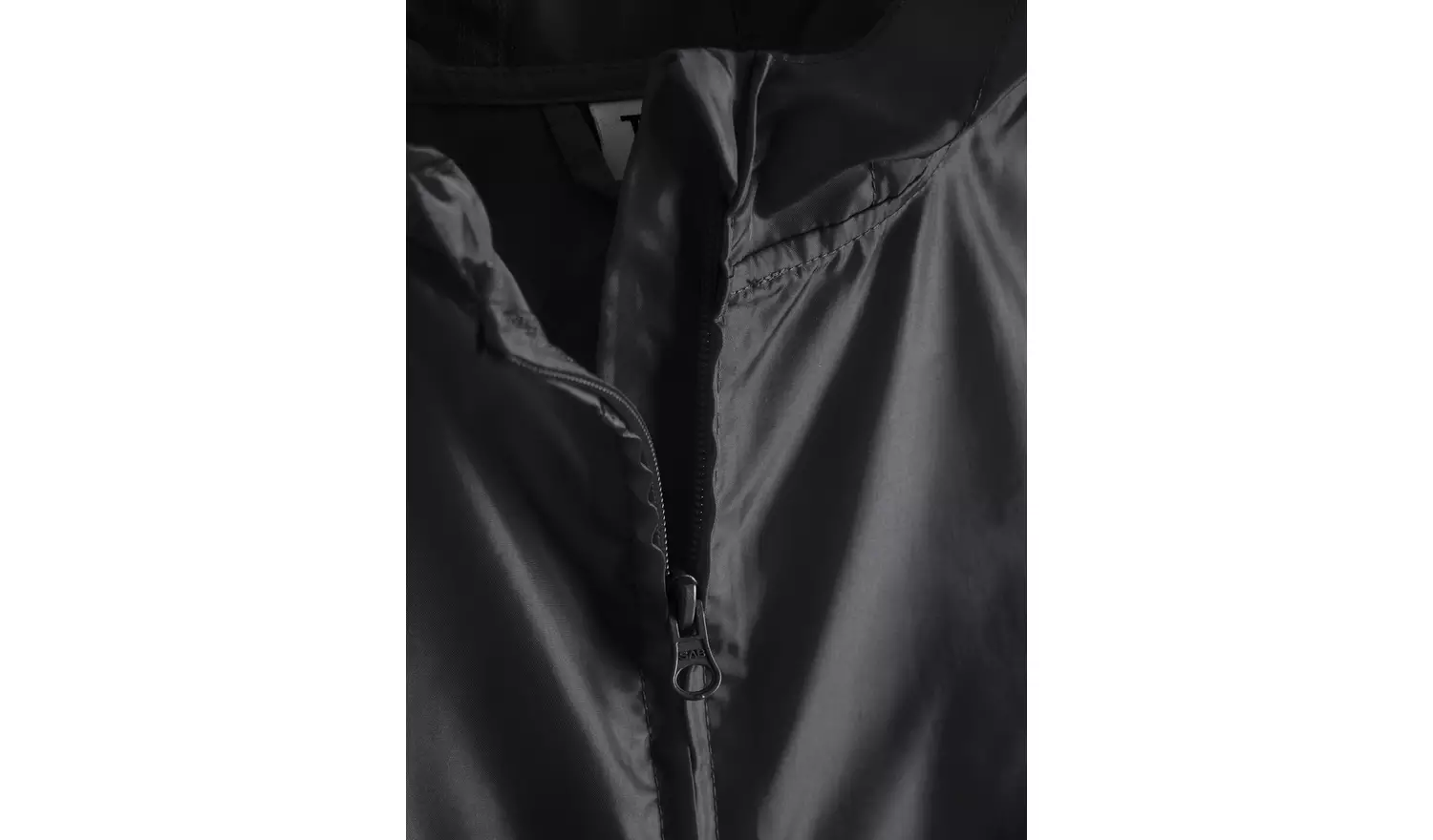 Unisex Black Packaway Mac 7-8 years