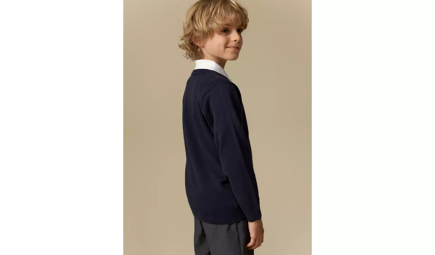 2 Pack Unisex Navy V Neck Jumpers 5 years