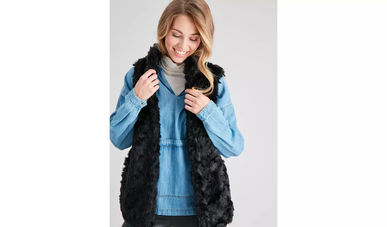 Black Crushed Velvet Faux Fur Gilet - XS