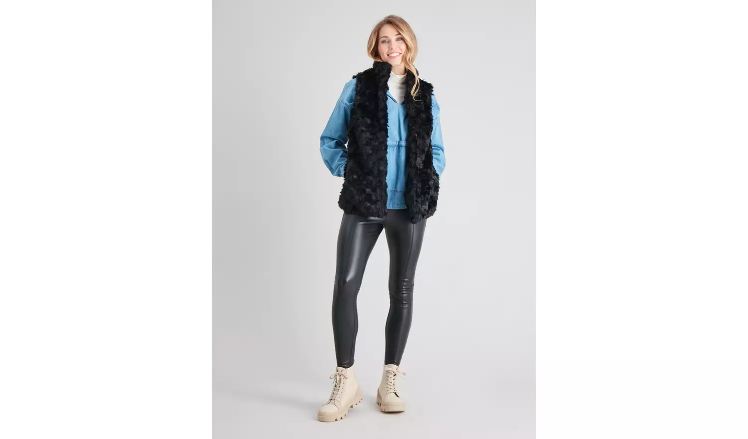 Black Crushed Velvet Faux Fur Gilet - XS