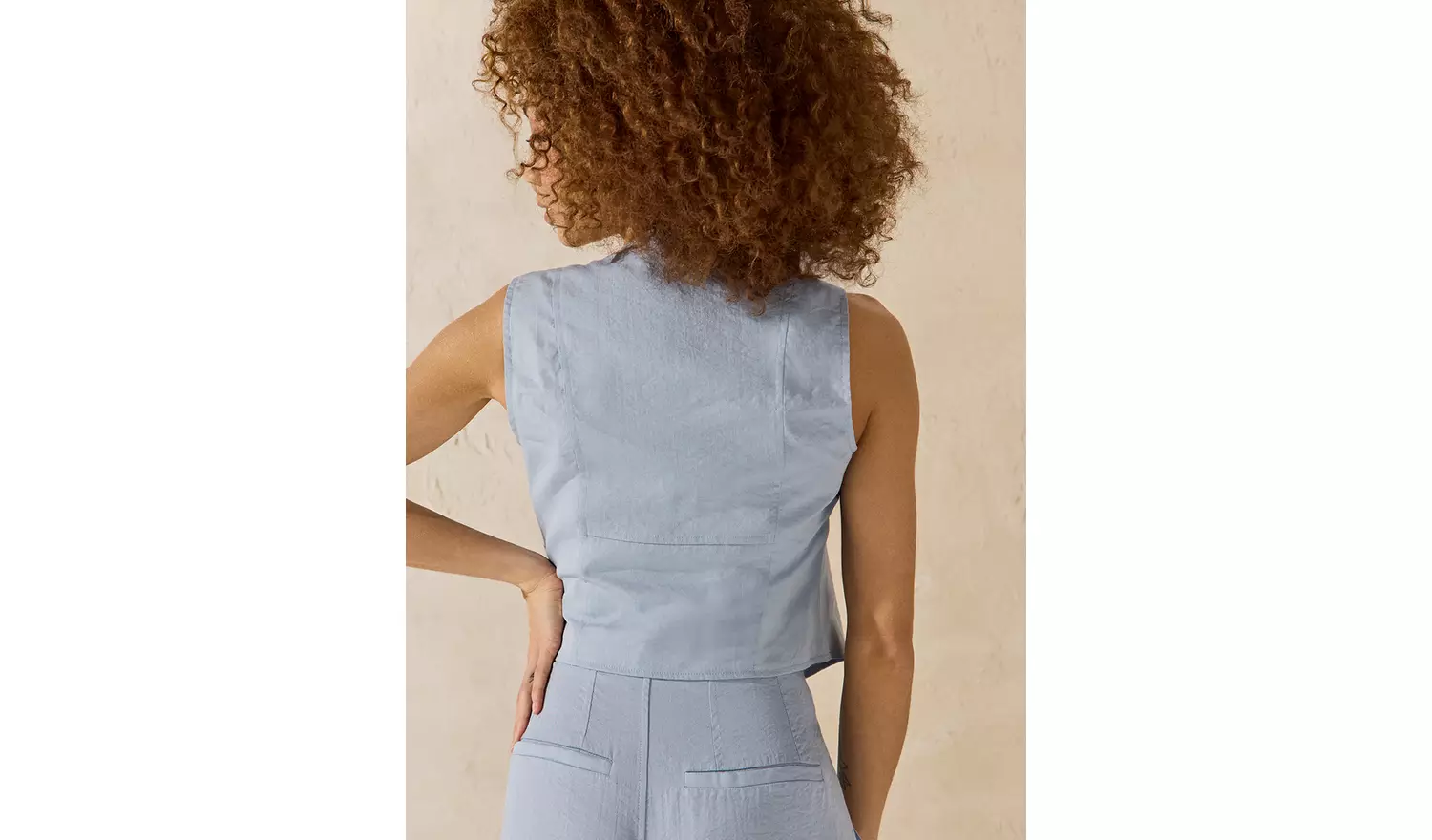 EVERBELLE Blue Soft Tailored Waistcoat 20