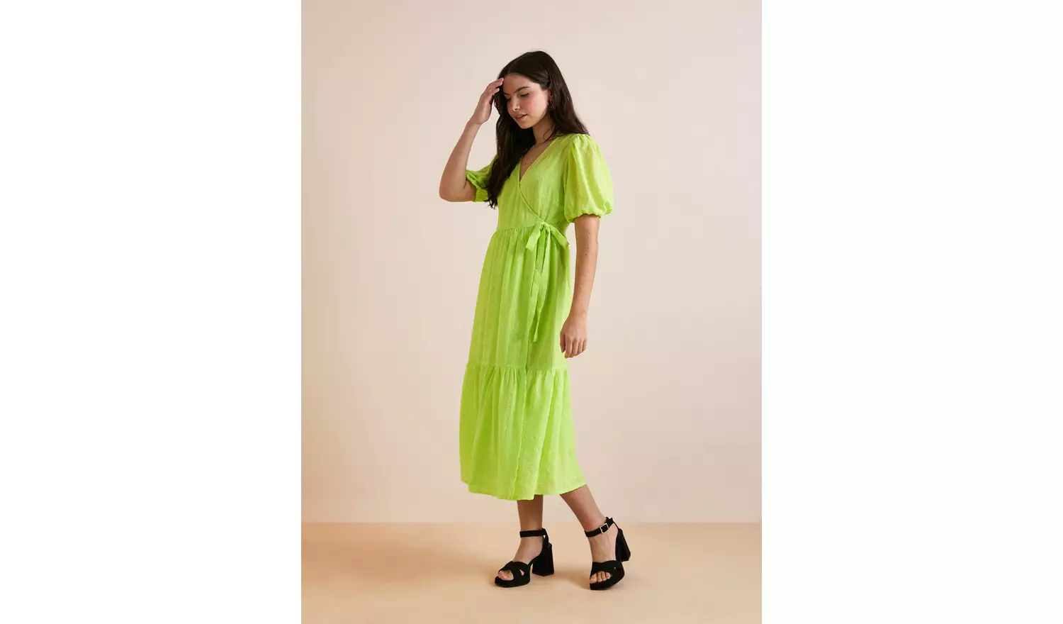 Everbelle Sheer Woven Check Midi Dress - 18